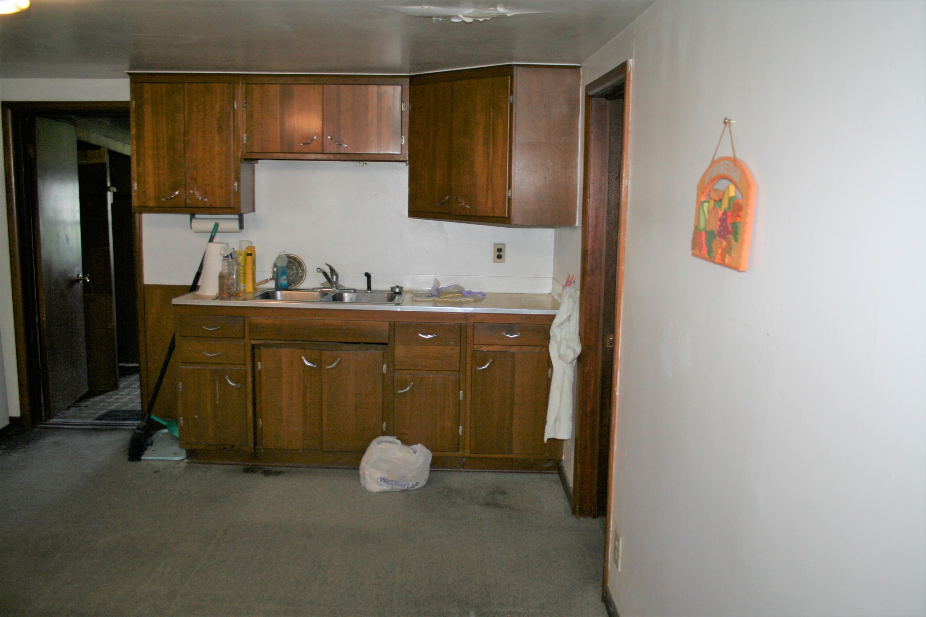 220 E 10th Ave