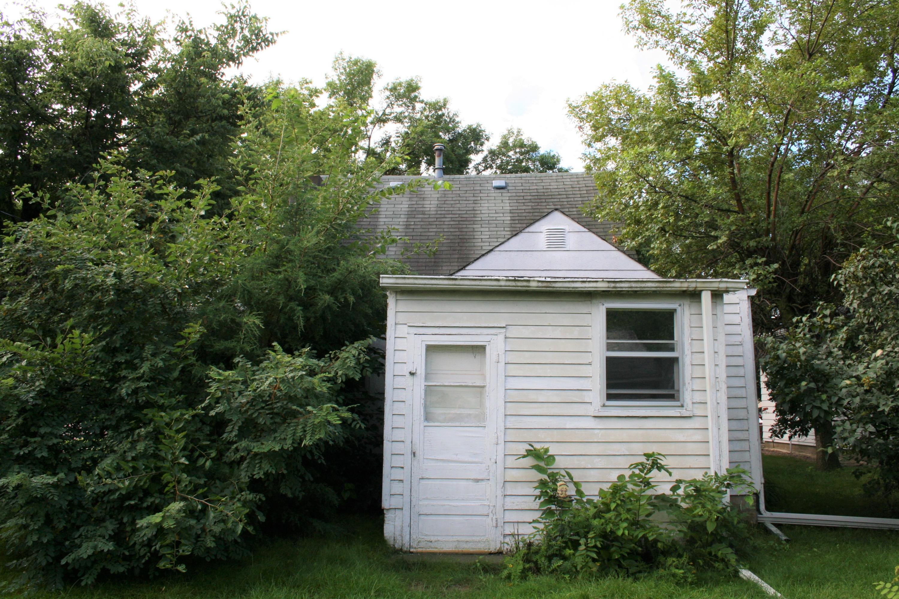 220 E 10th Ave
