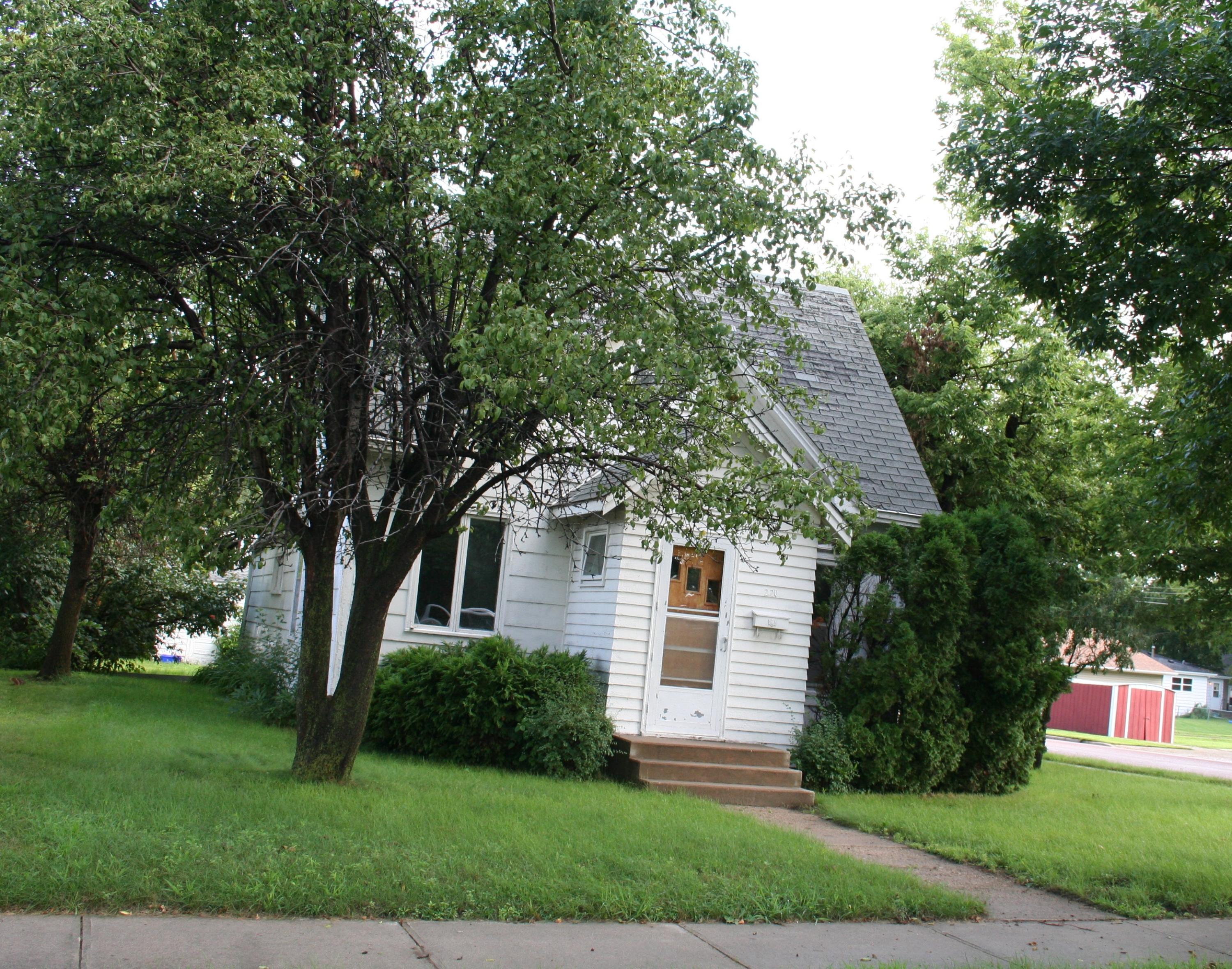 220 E 10th Ave
