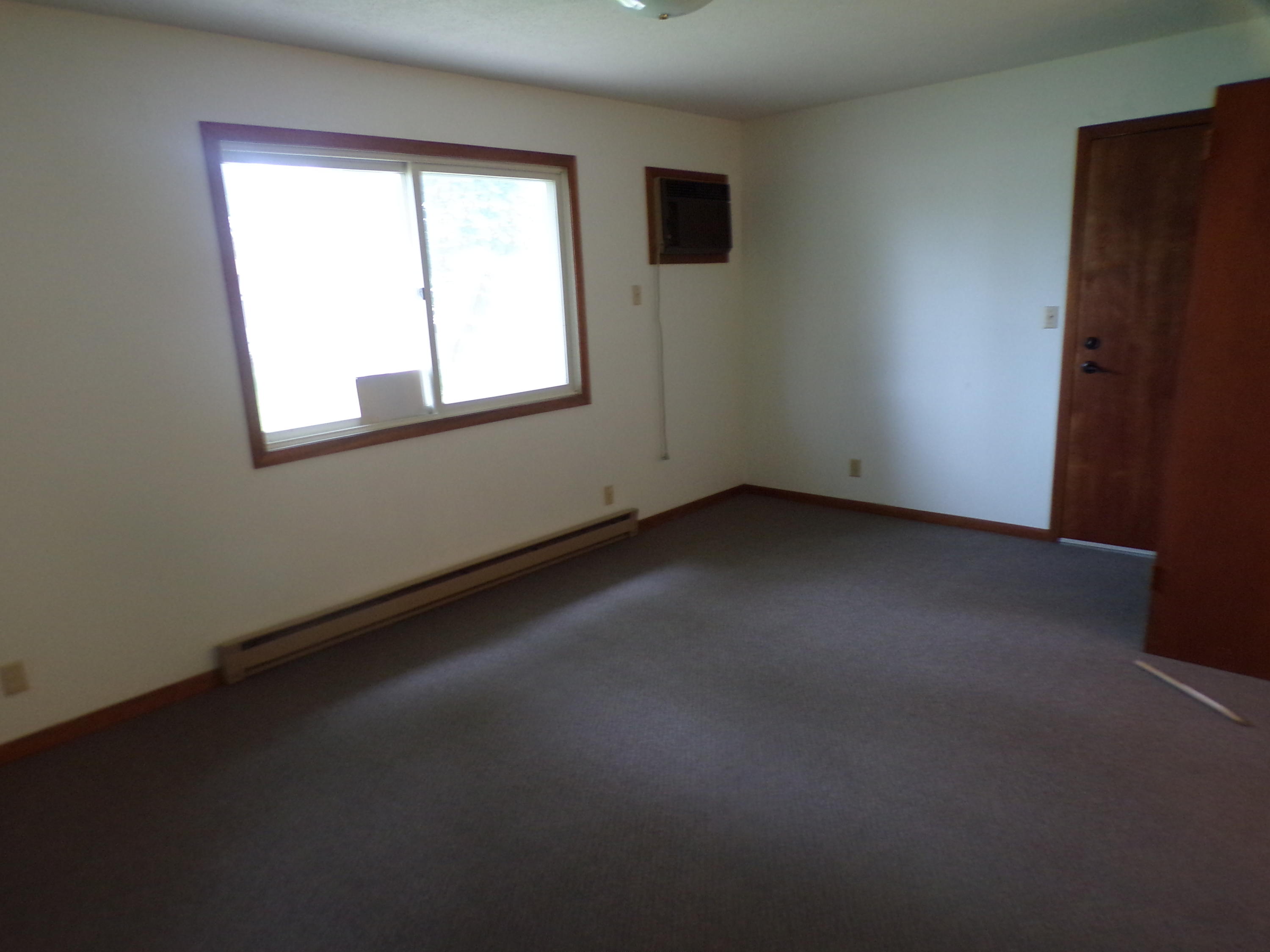 103 S Wilson