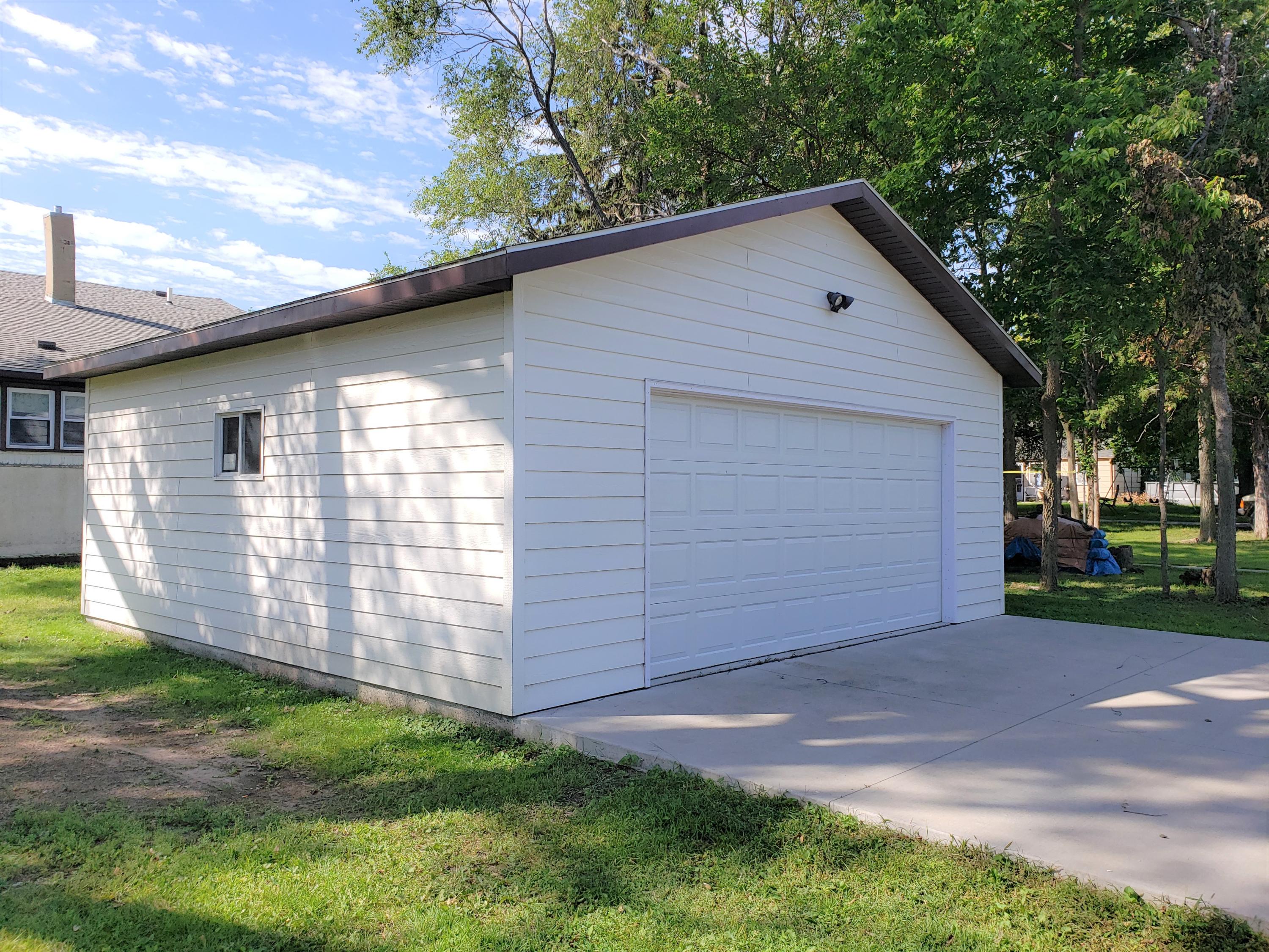 808 W 5th Ave