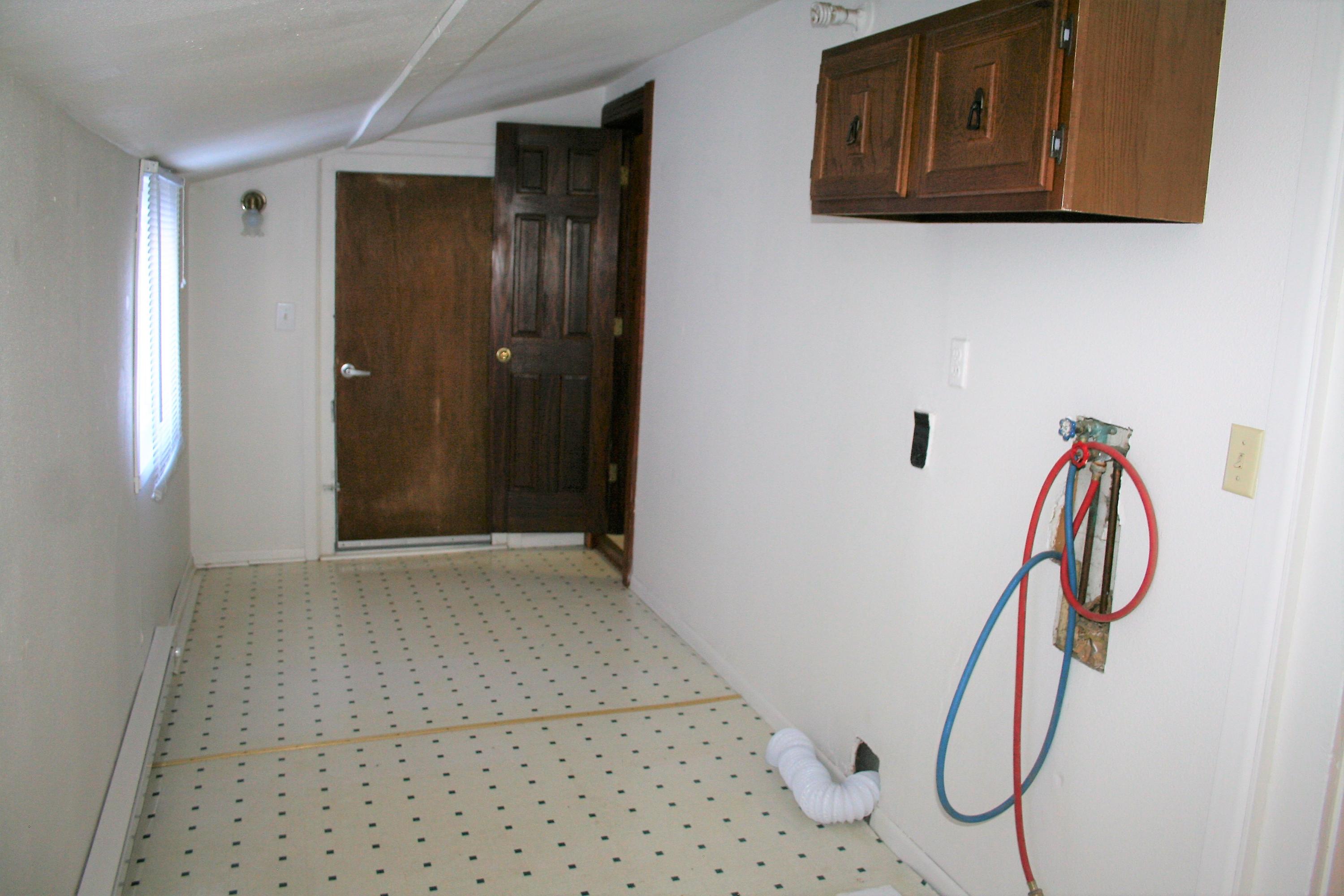 512 N Tibbetts