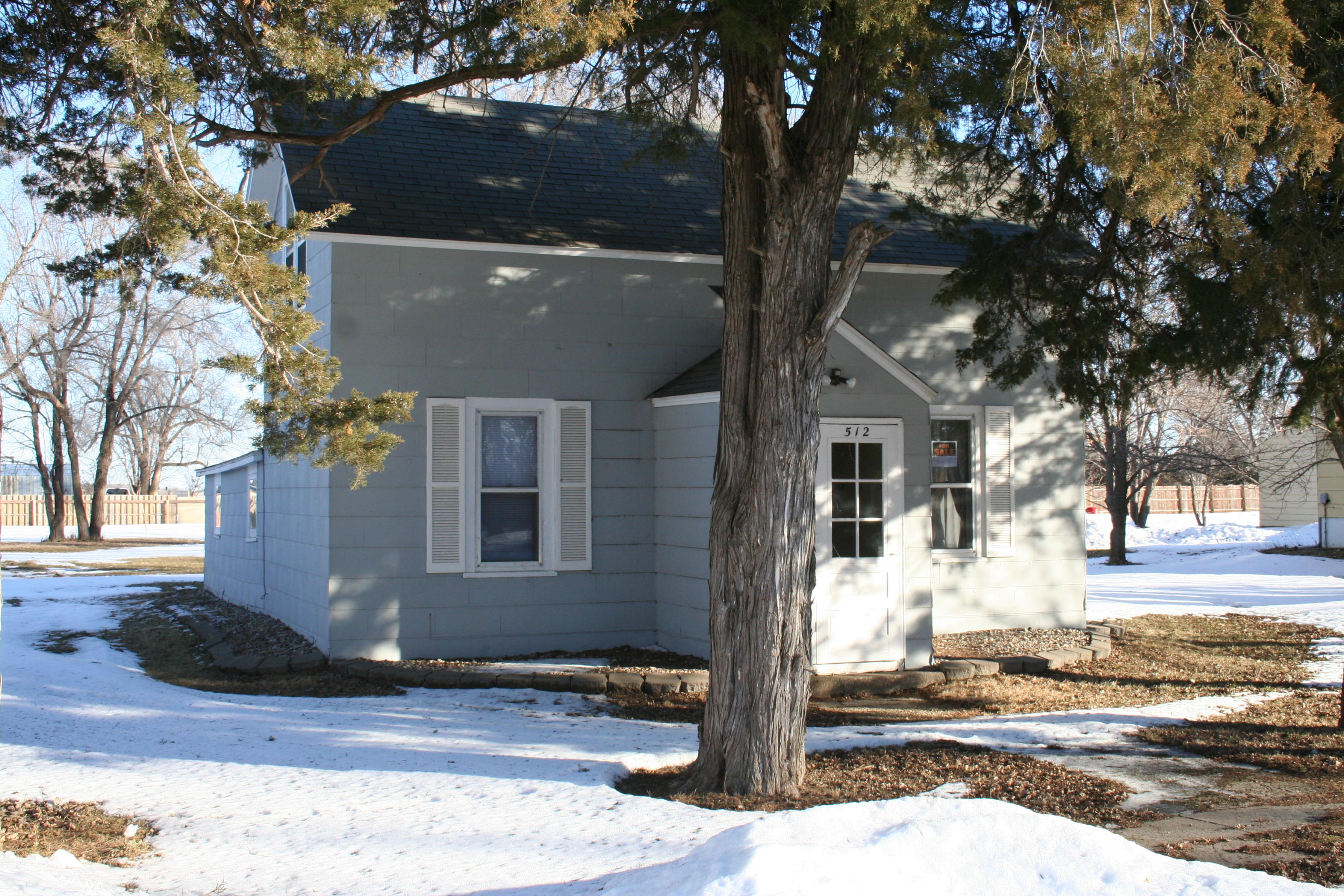 512 N Tibbetts
