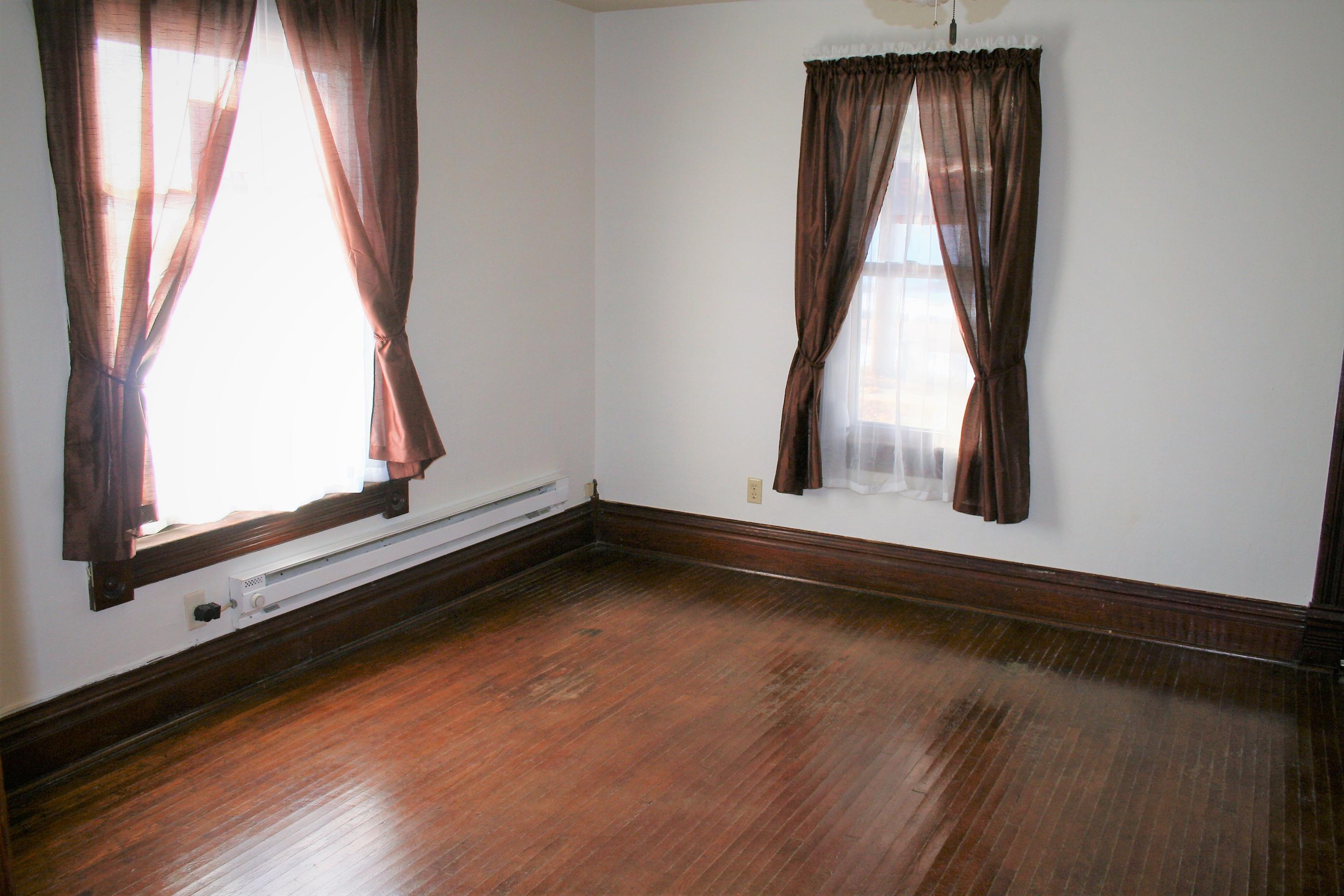 512 N Tibbetts