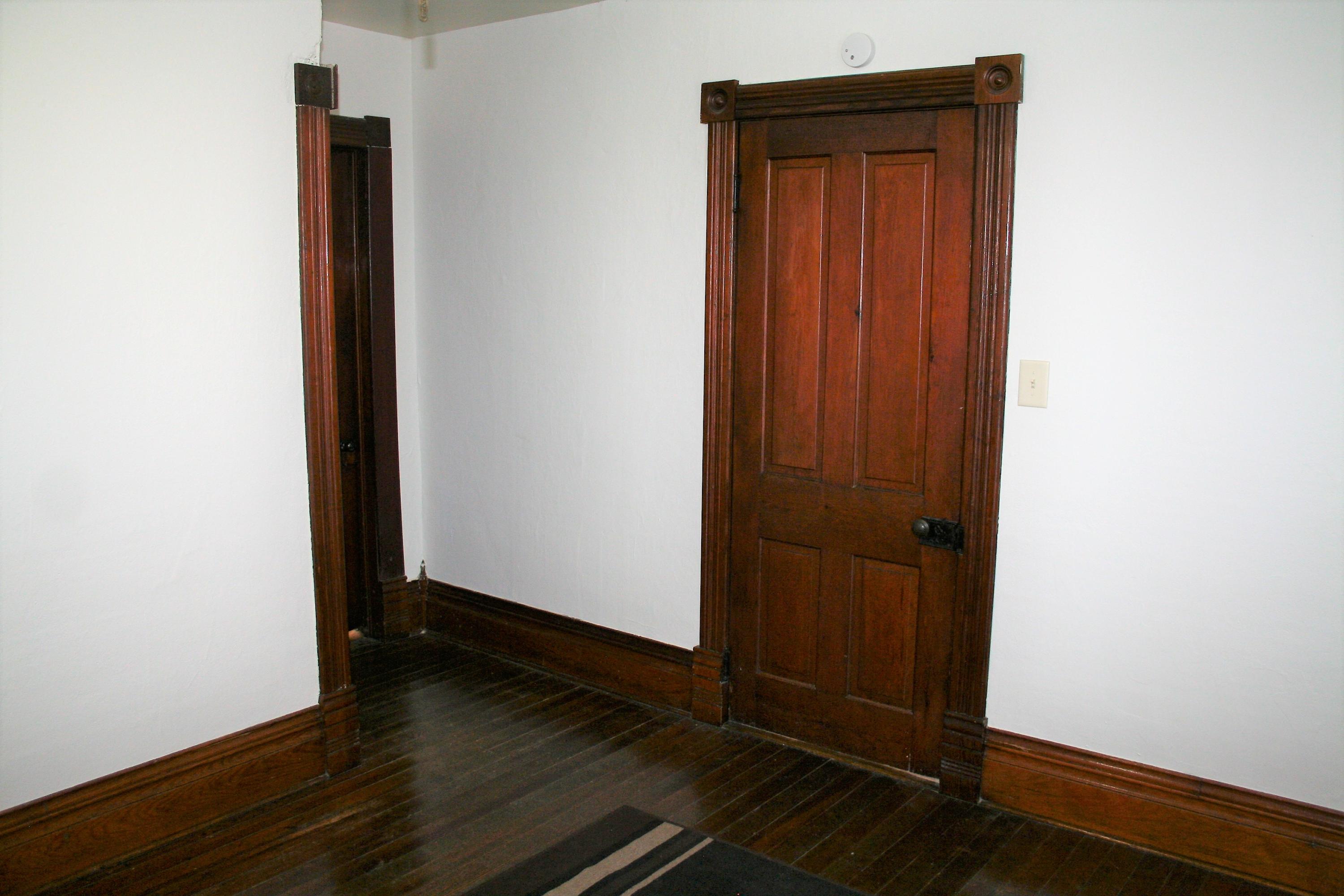 512 N Tibbetts