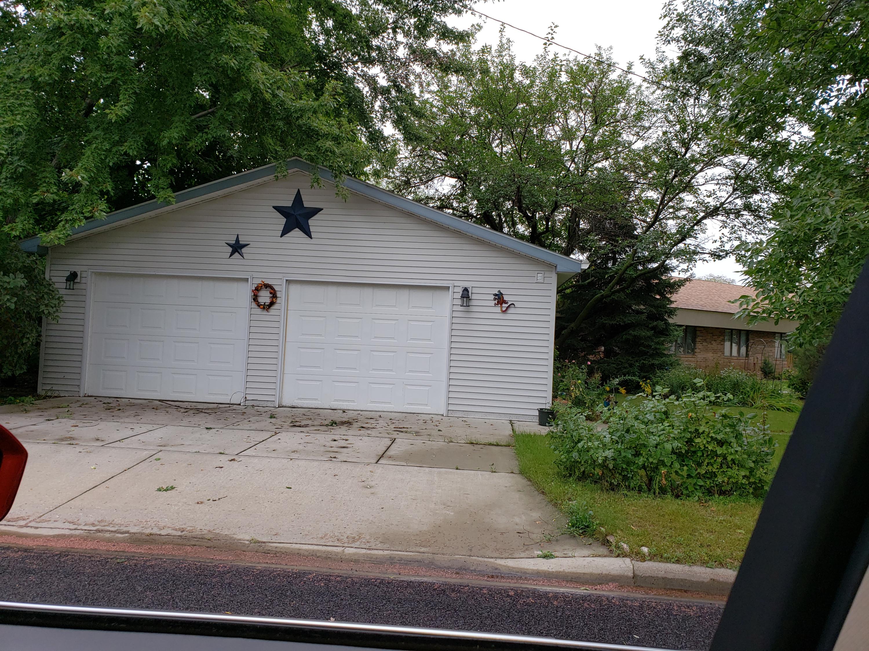 1100 E 7th Ave