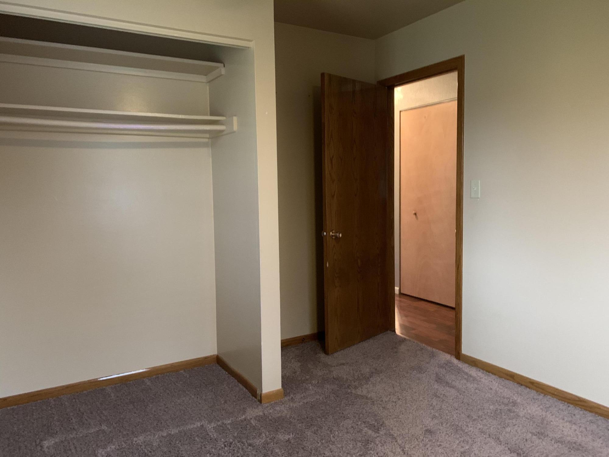 1403 Bridle Dr