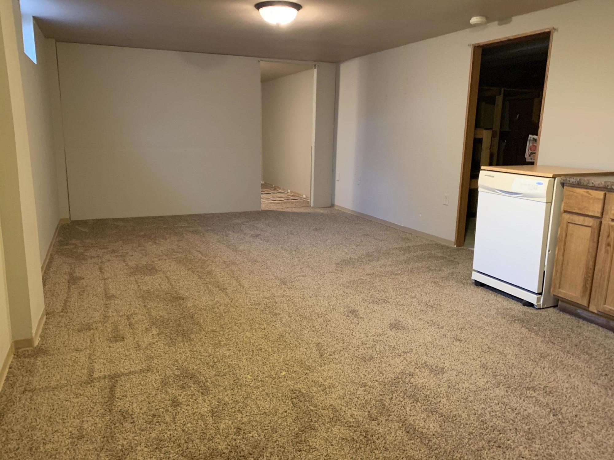 1403 Bridle Dr