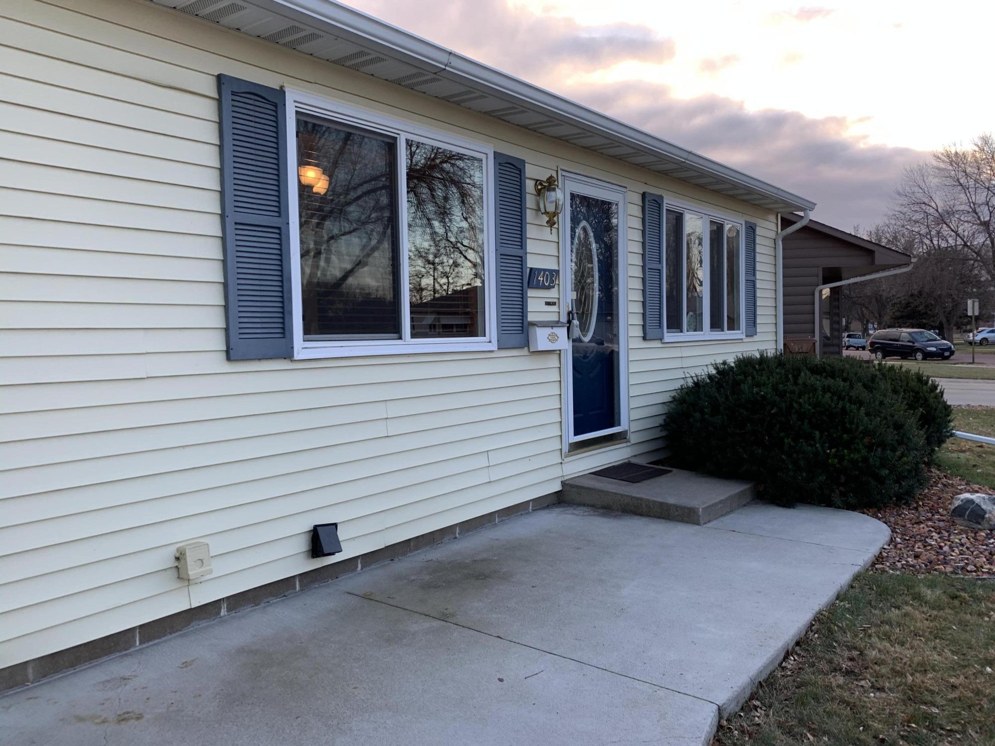 1403 Bridle Dr