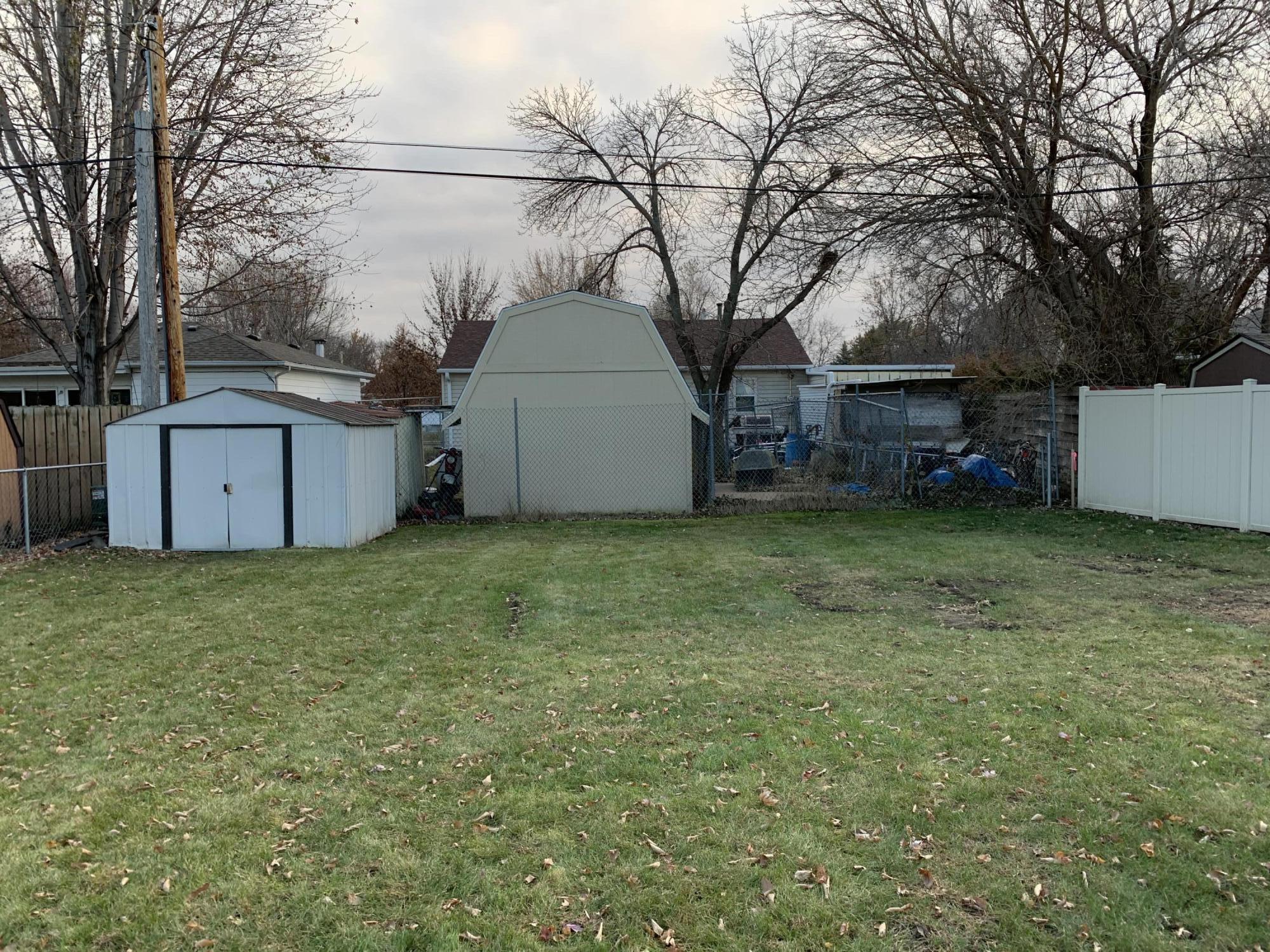 1403 Bridle Dr