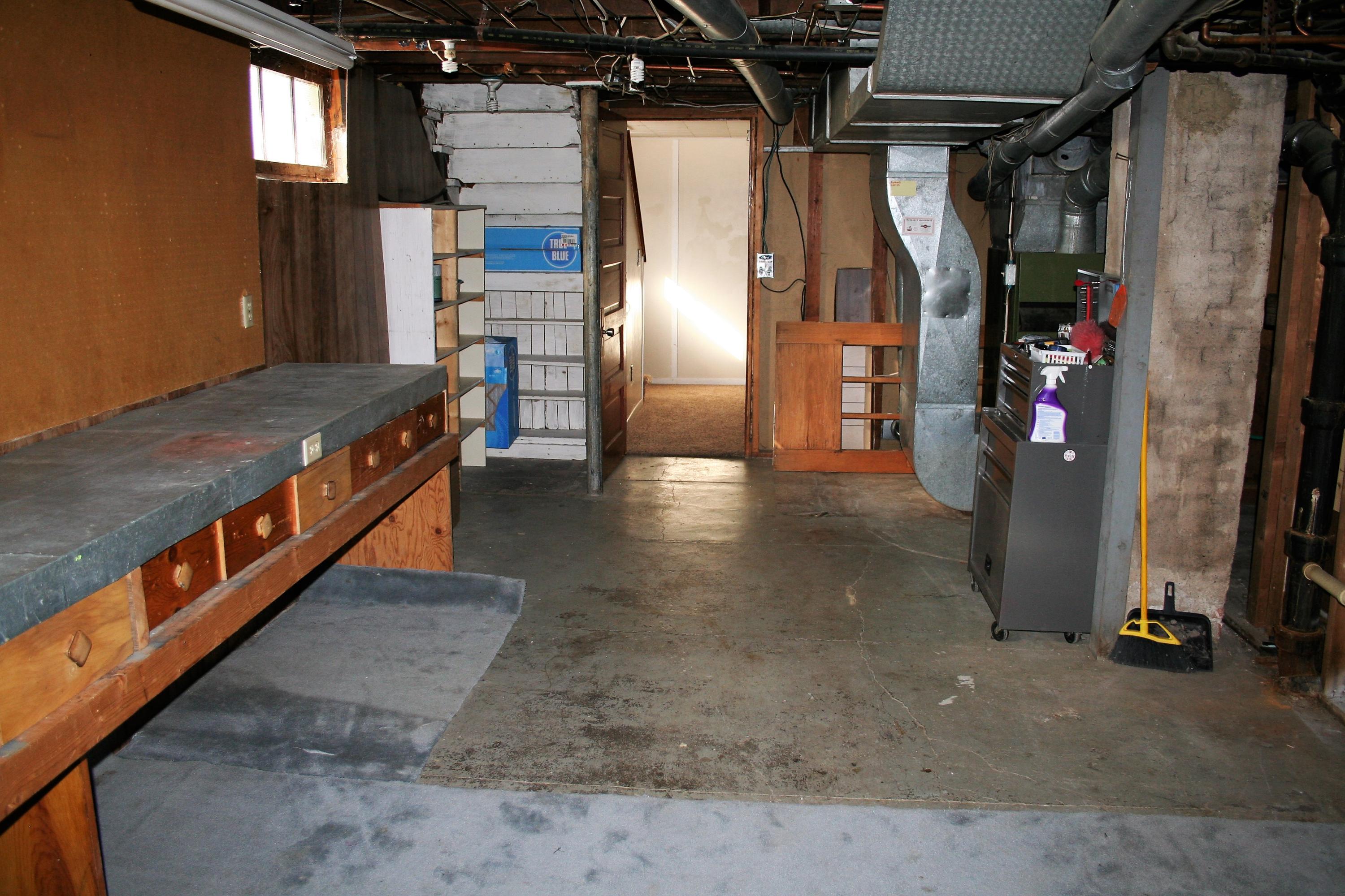 209 W 4th Ave