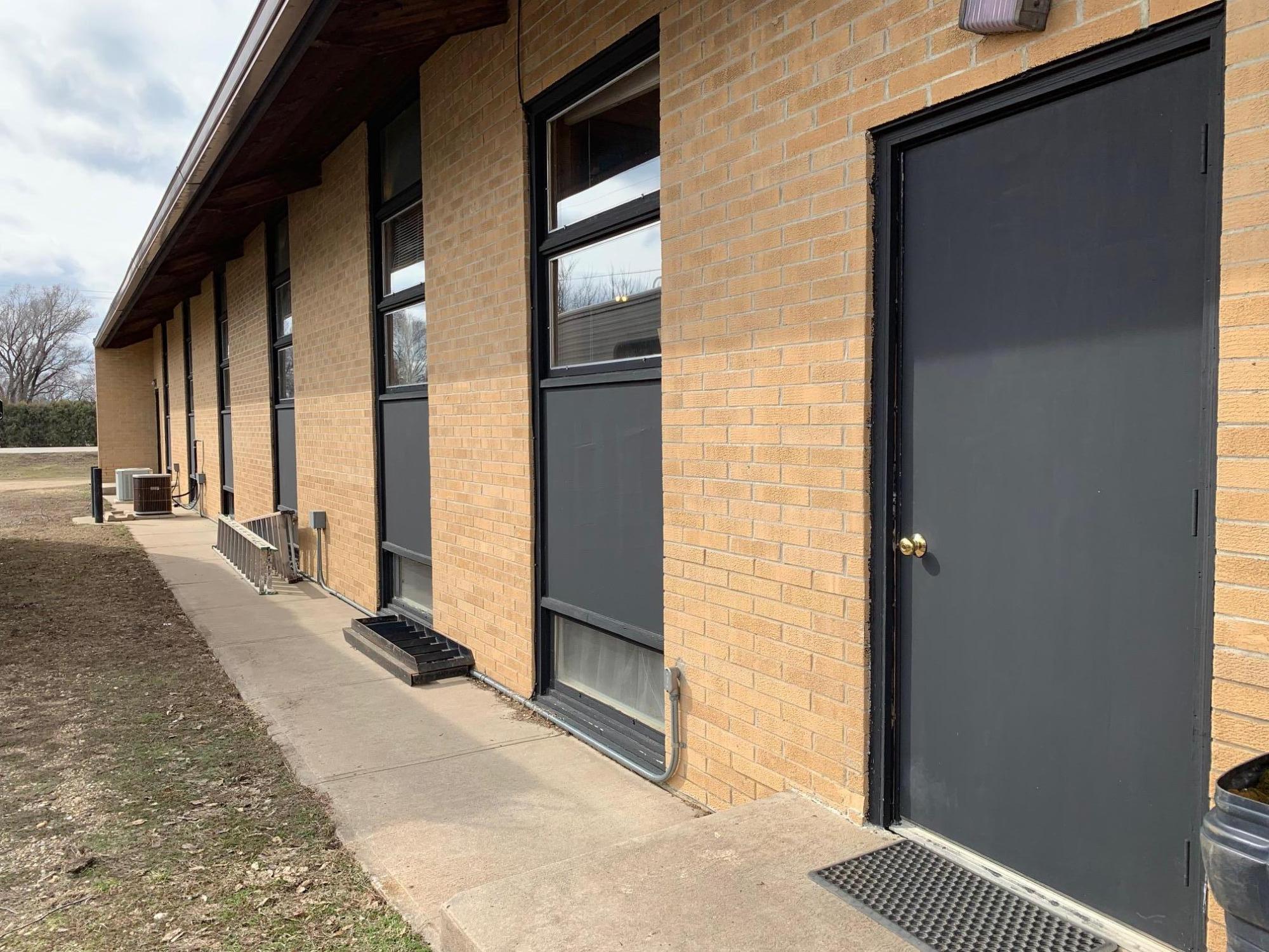 2430 N Main St