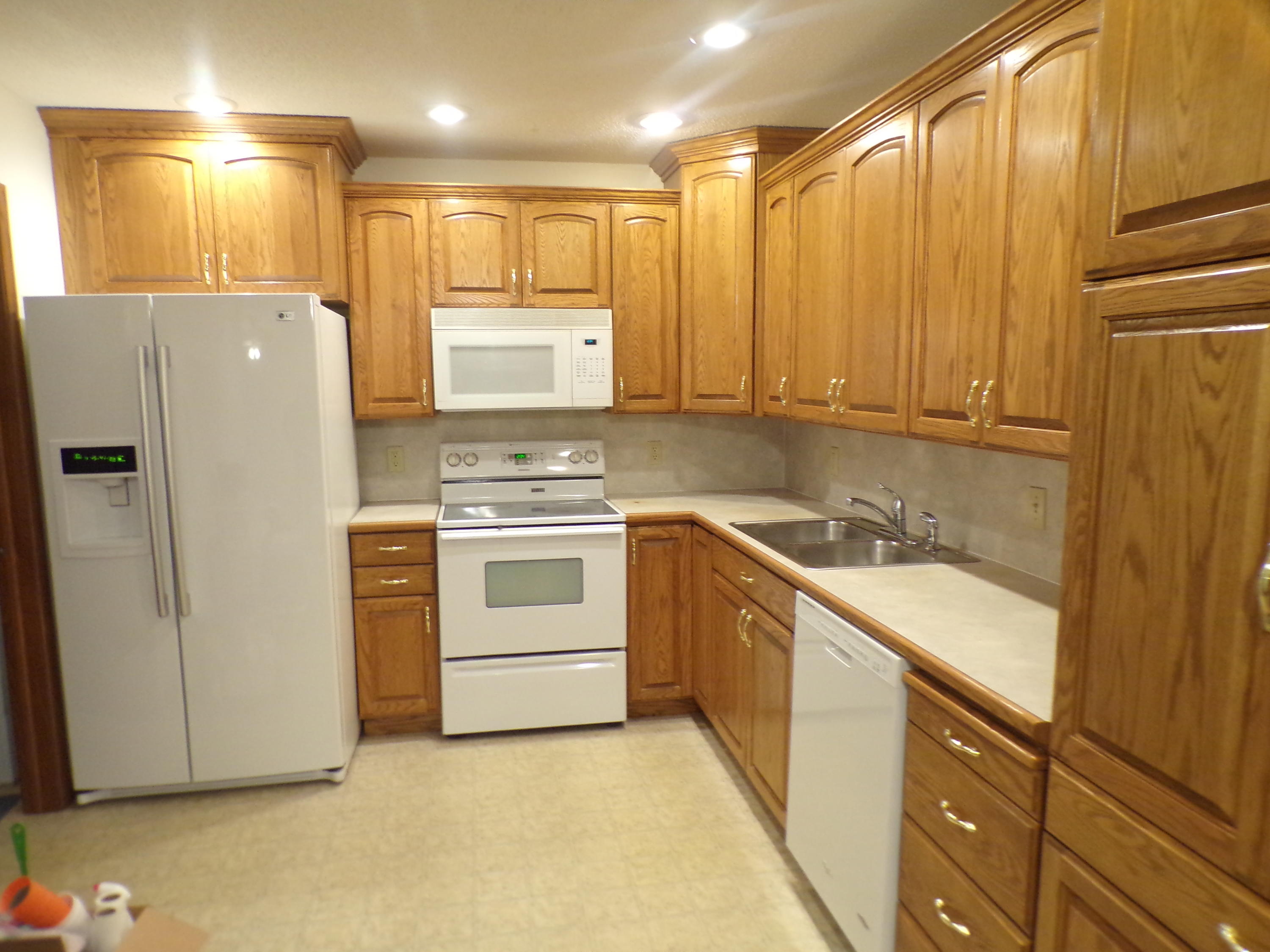 401/403 E Drake St