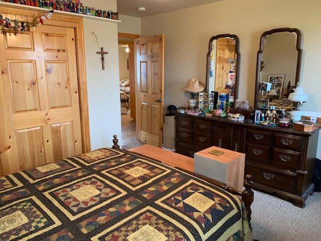 23589 Twin lakes Dr