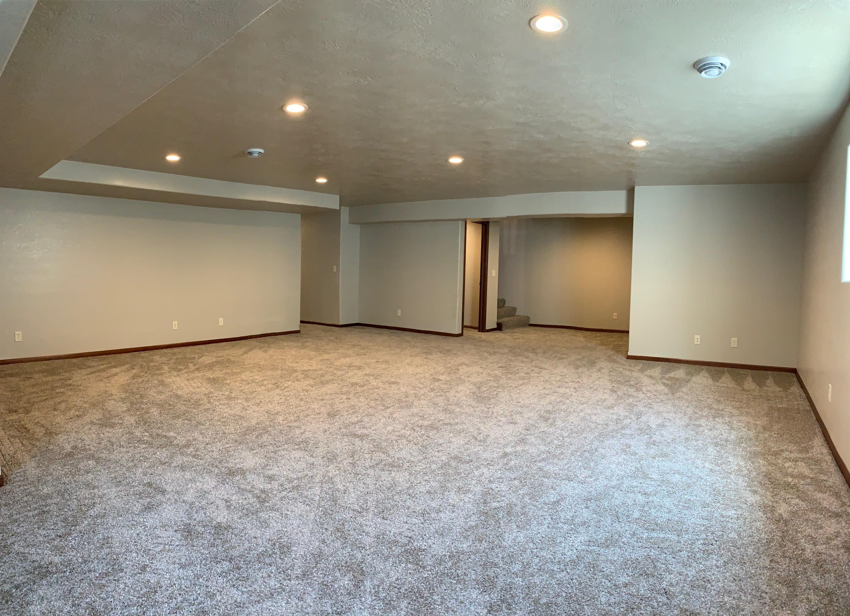 1804 E Birch