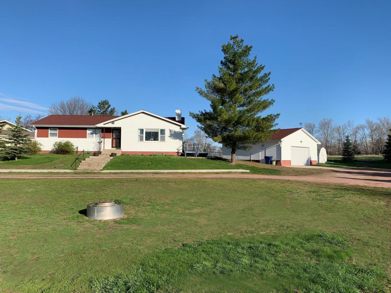 192 S Harmon Dr
