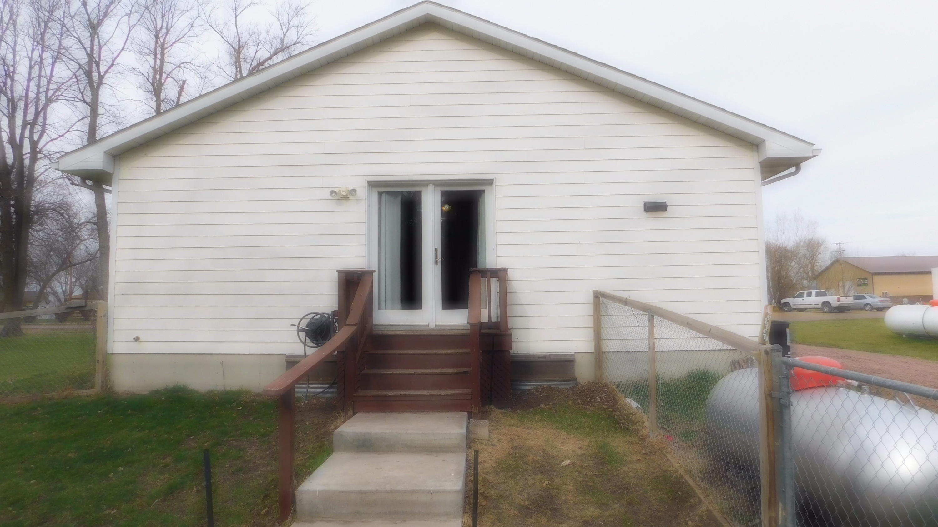 220 S 3rd St