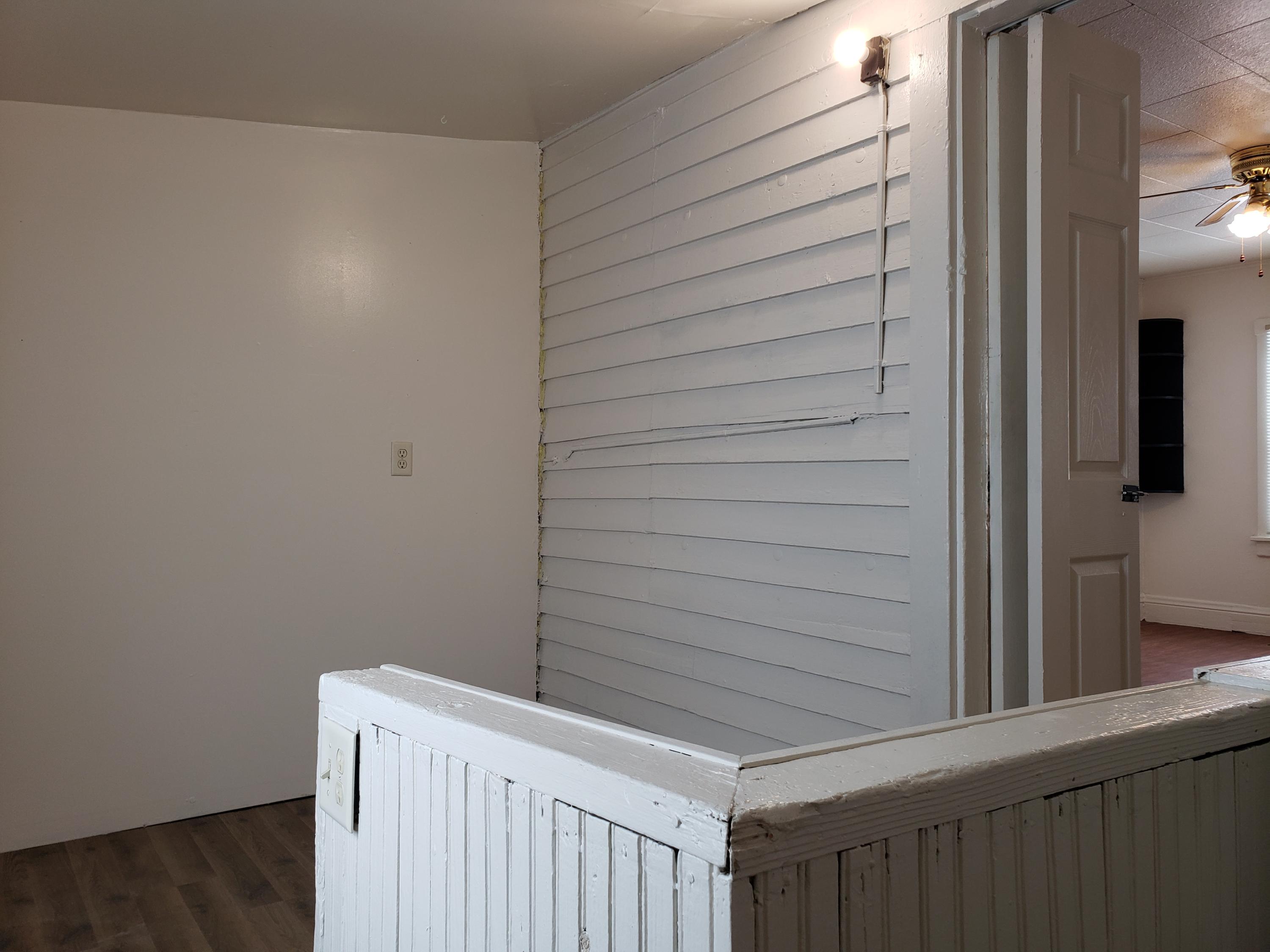 1208 W 3rd Ave