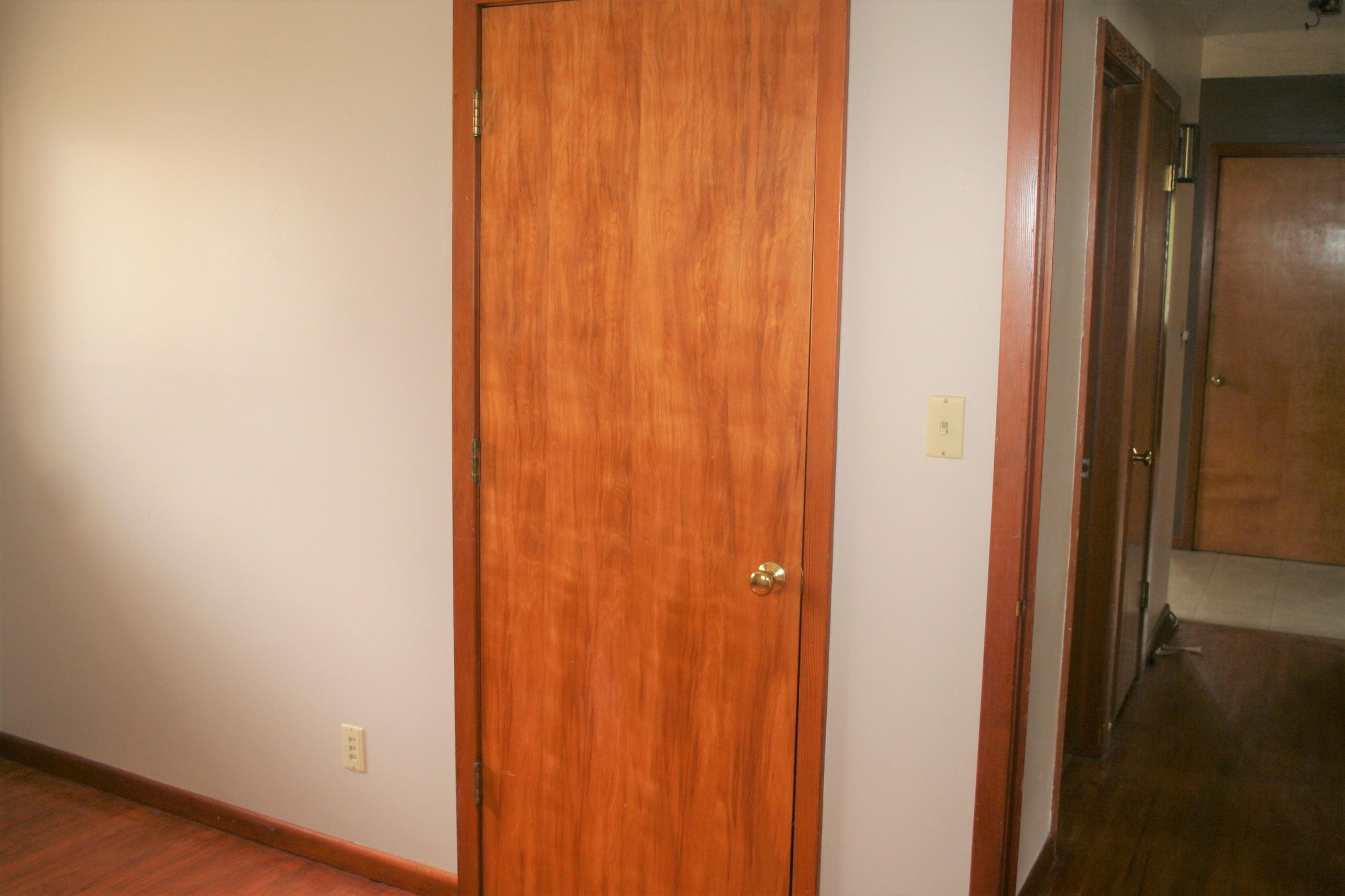 212 W 13th Ave