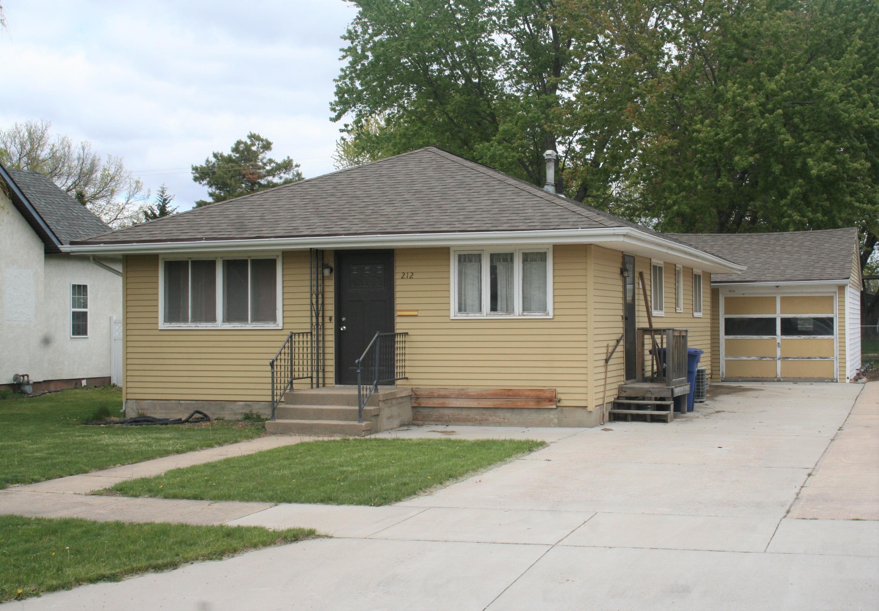 212 W 13th Ave