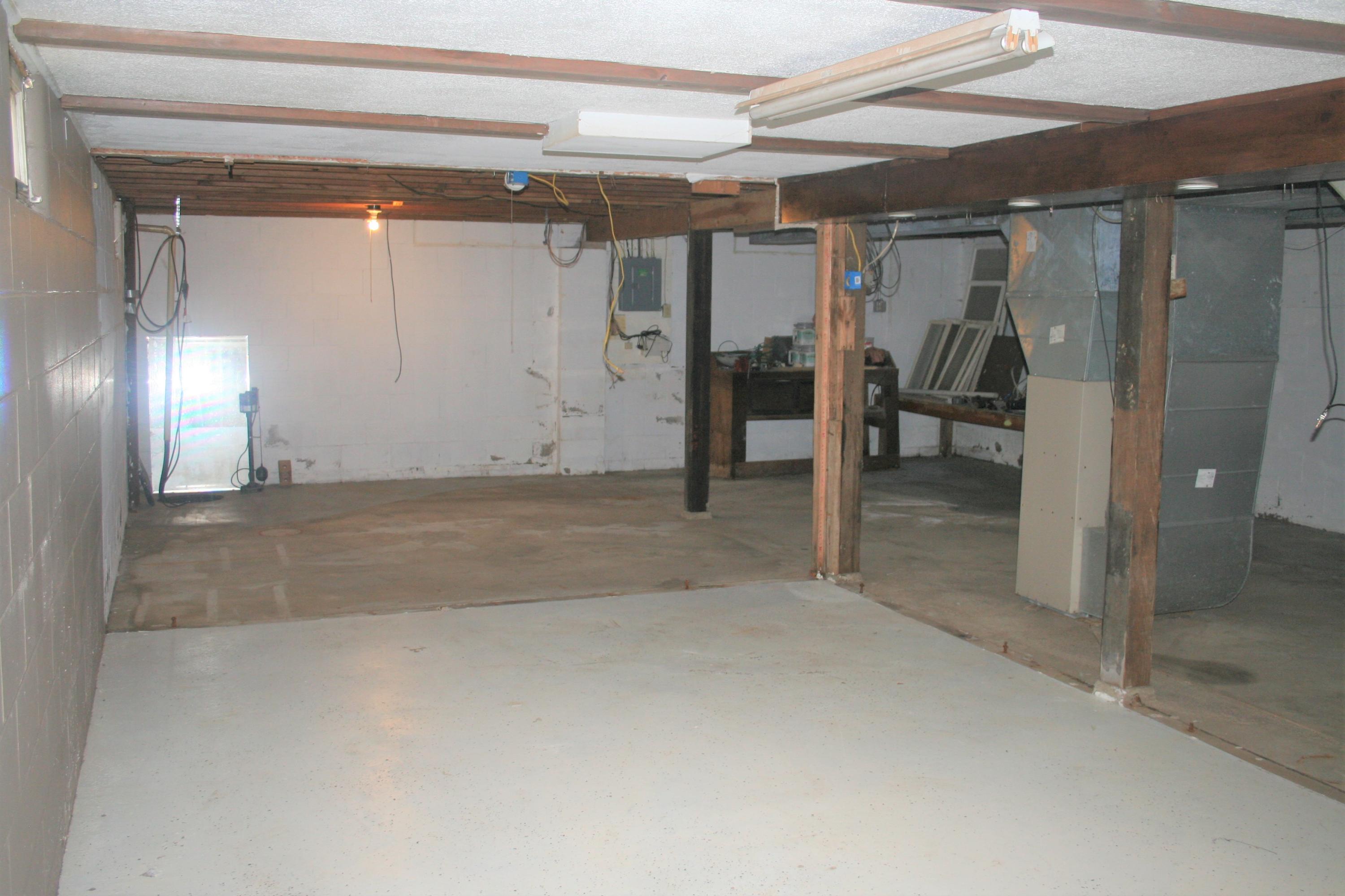212 W 13th Ave