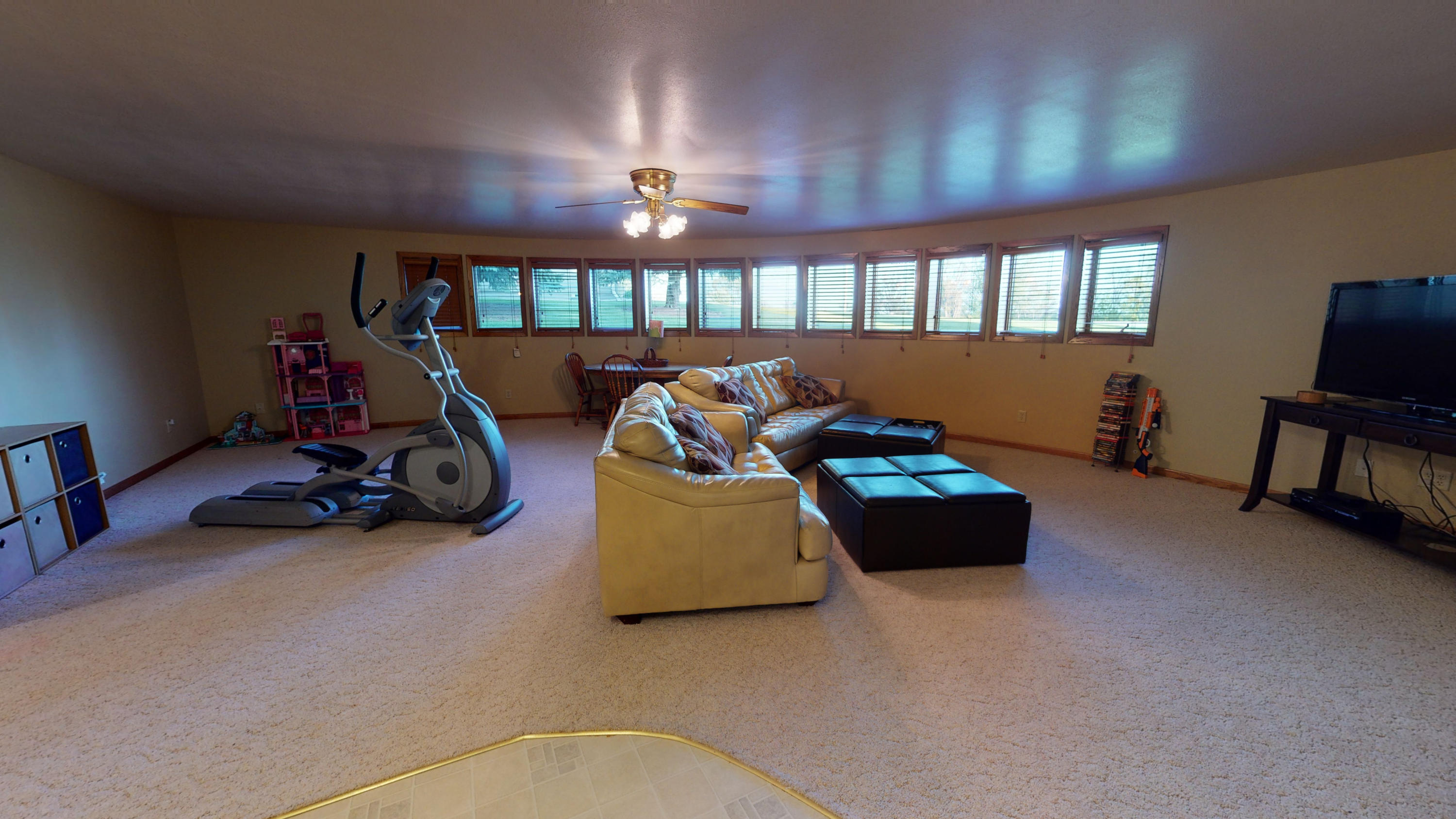 920 N Harmon Dr