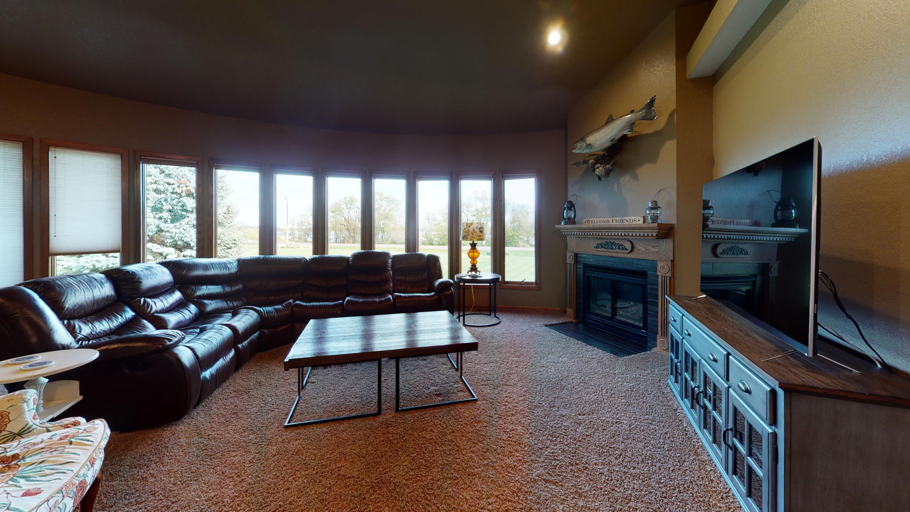 920 N Harmon Dr