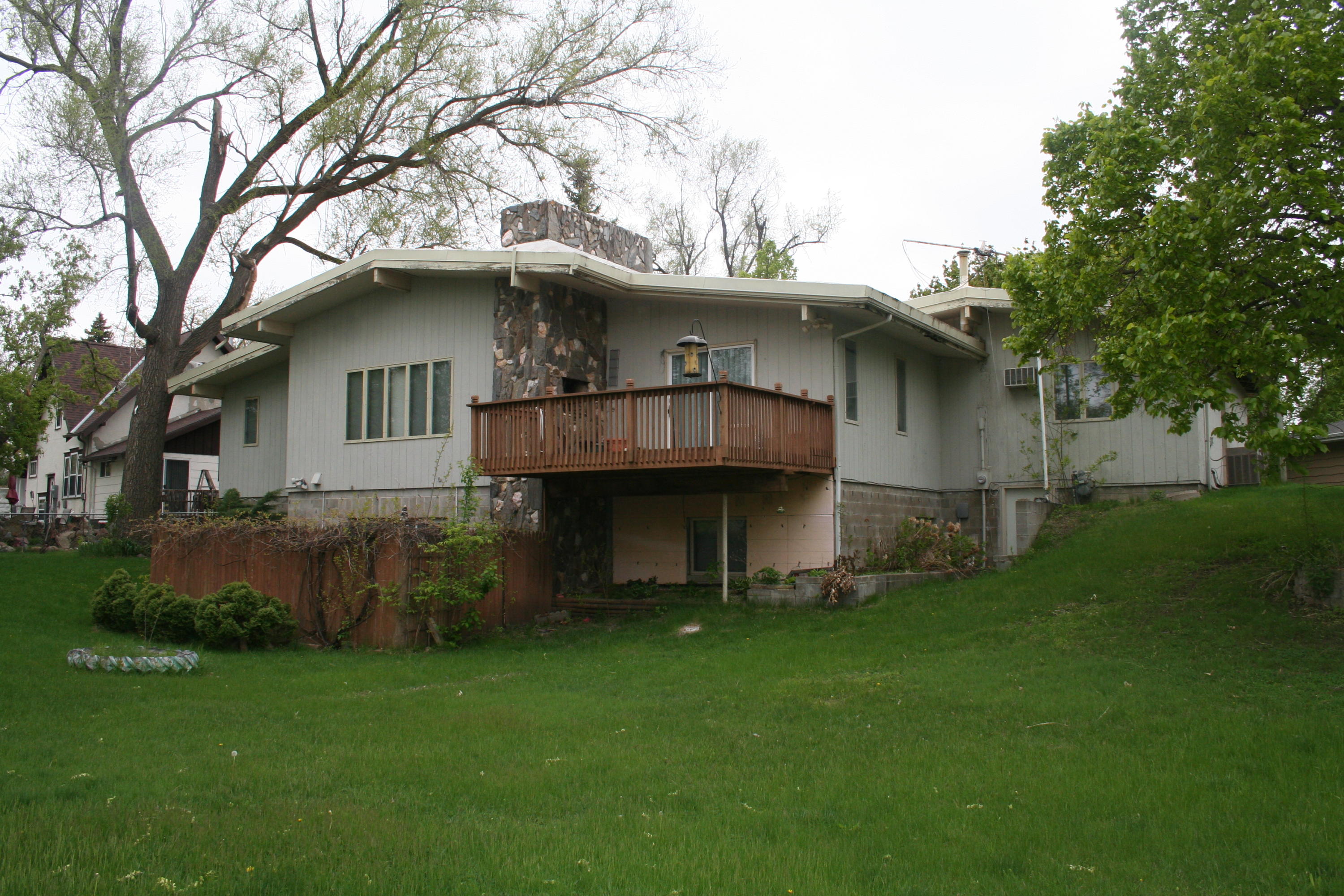 1000 Palmer Place