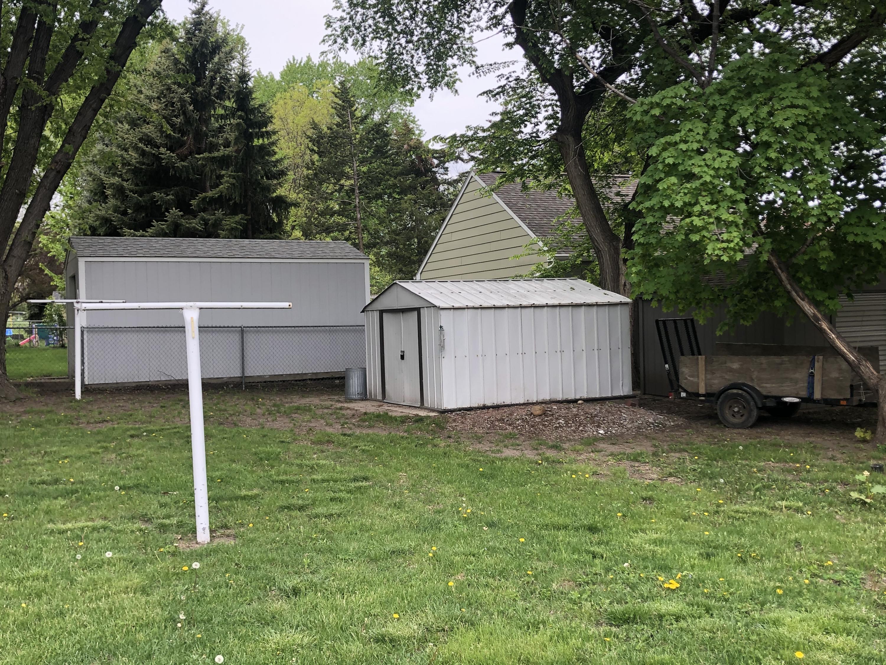 812 W Birch Ave