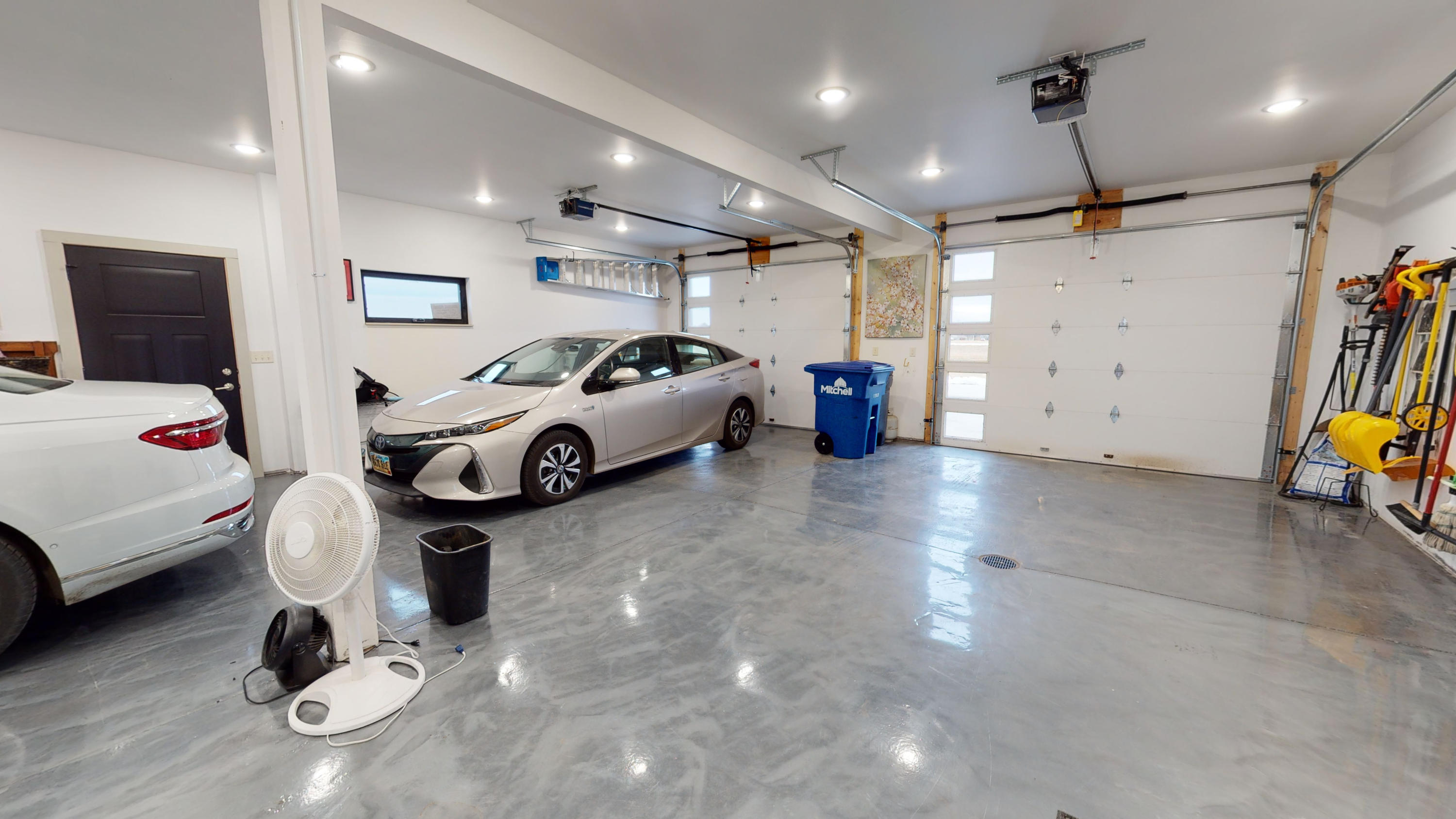 3321 Maui Dr