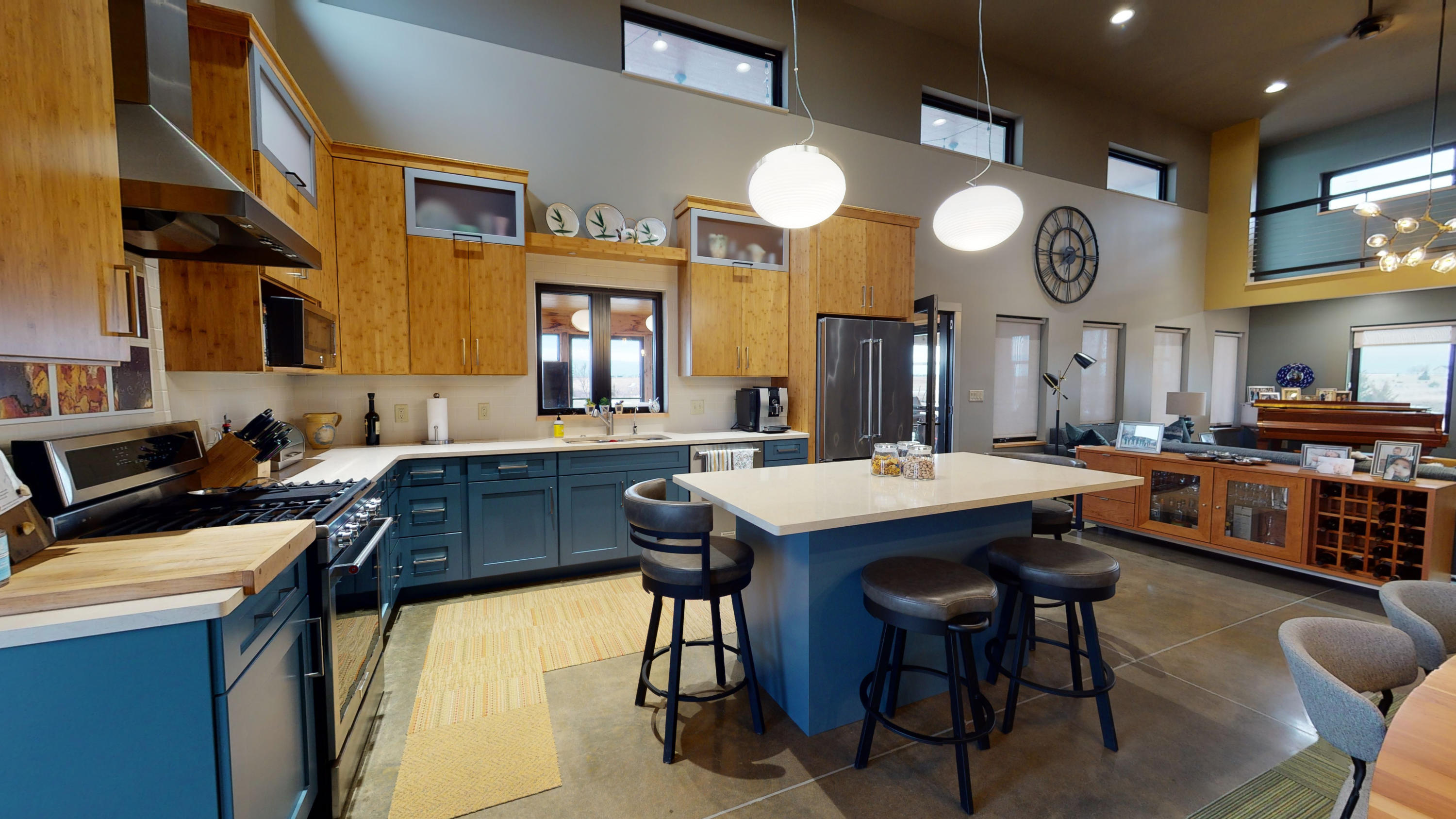3321 Maui Dr