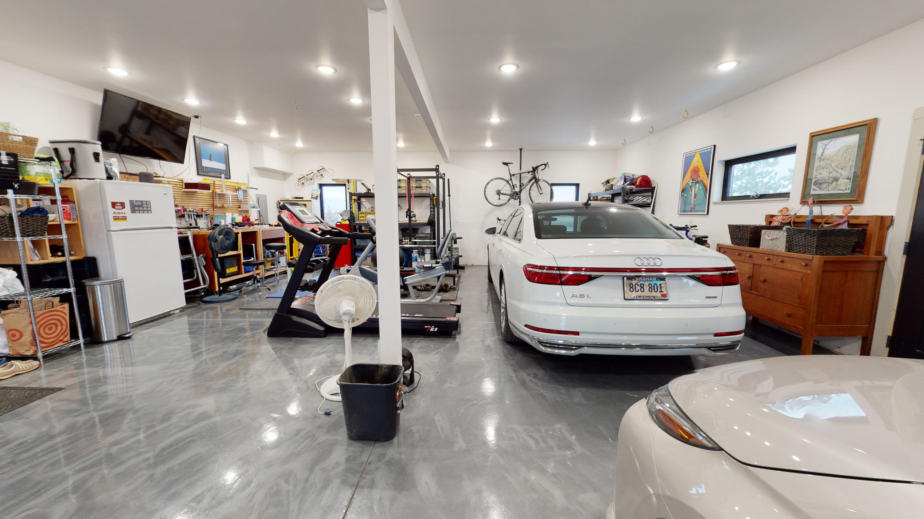 3321 Maui Dr