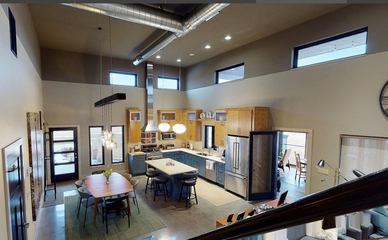 3321 Maui Dr