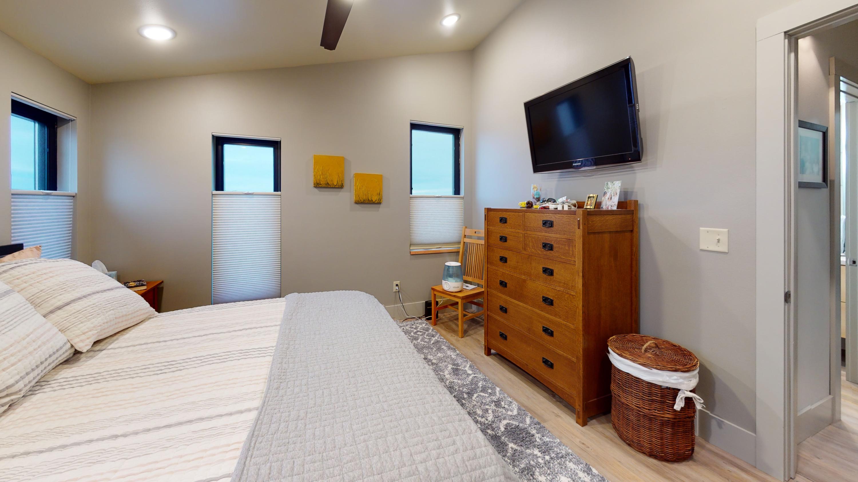 3321 Maui Dr