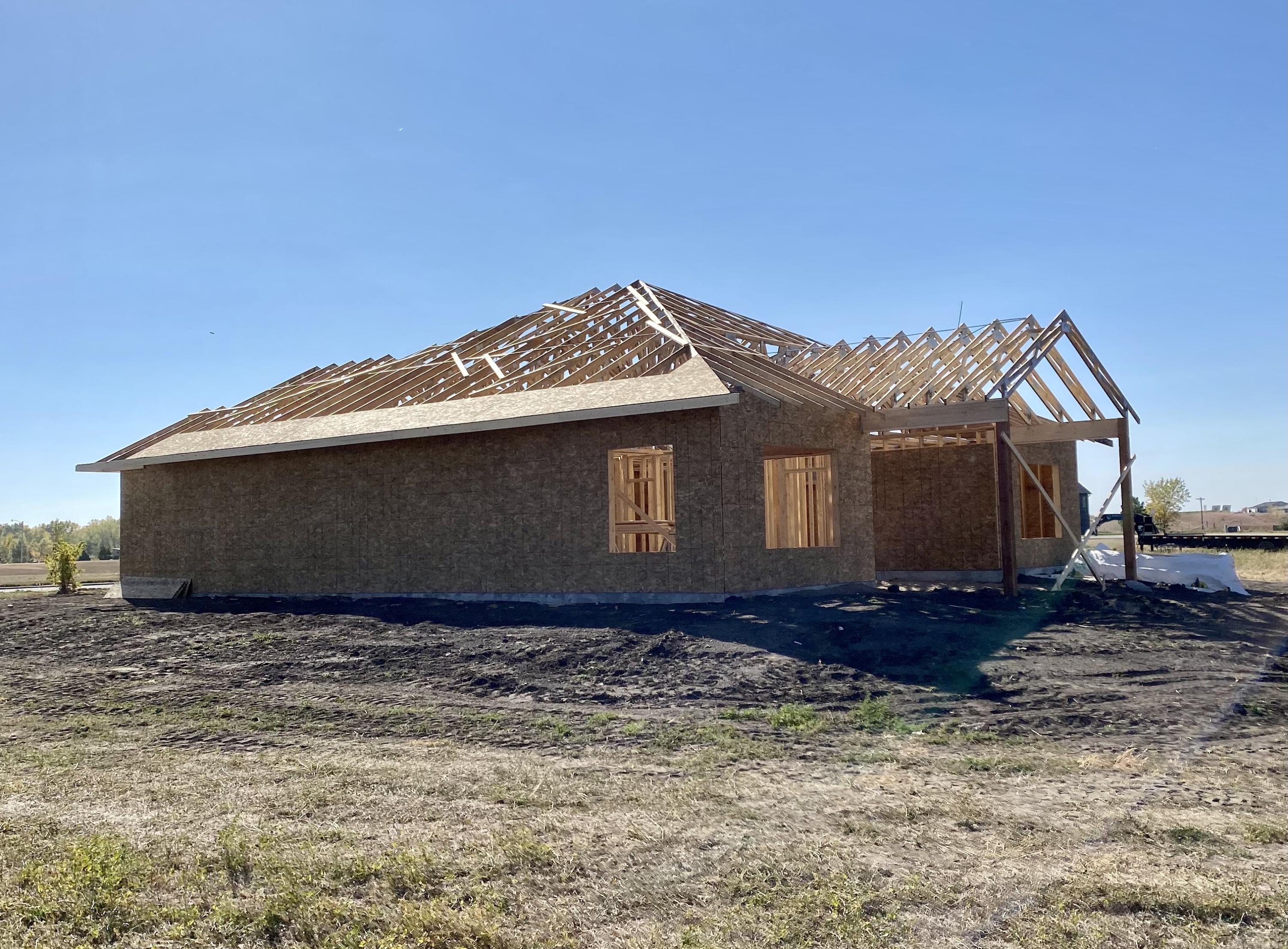 3232 Maui Dr
