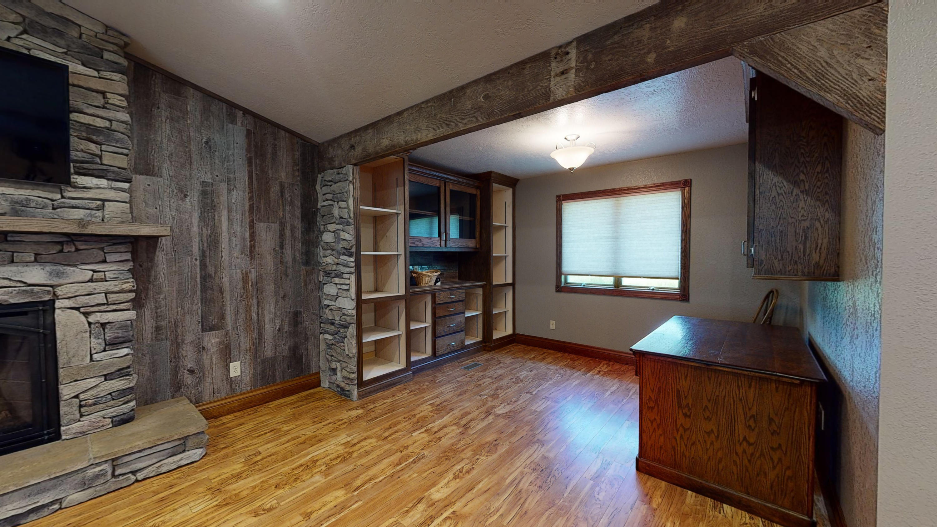 25892 S HWY 37
