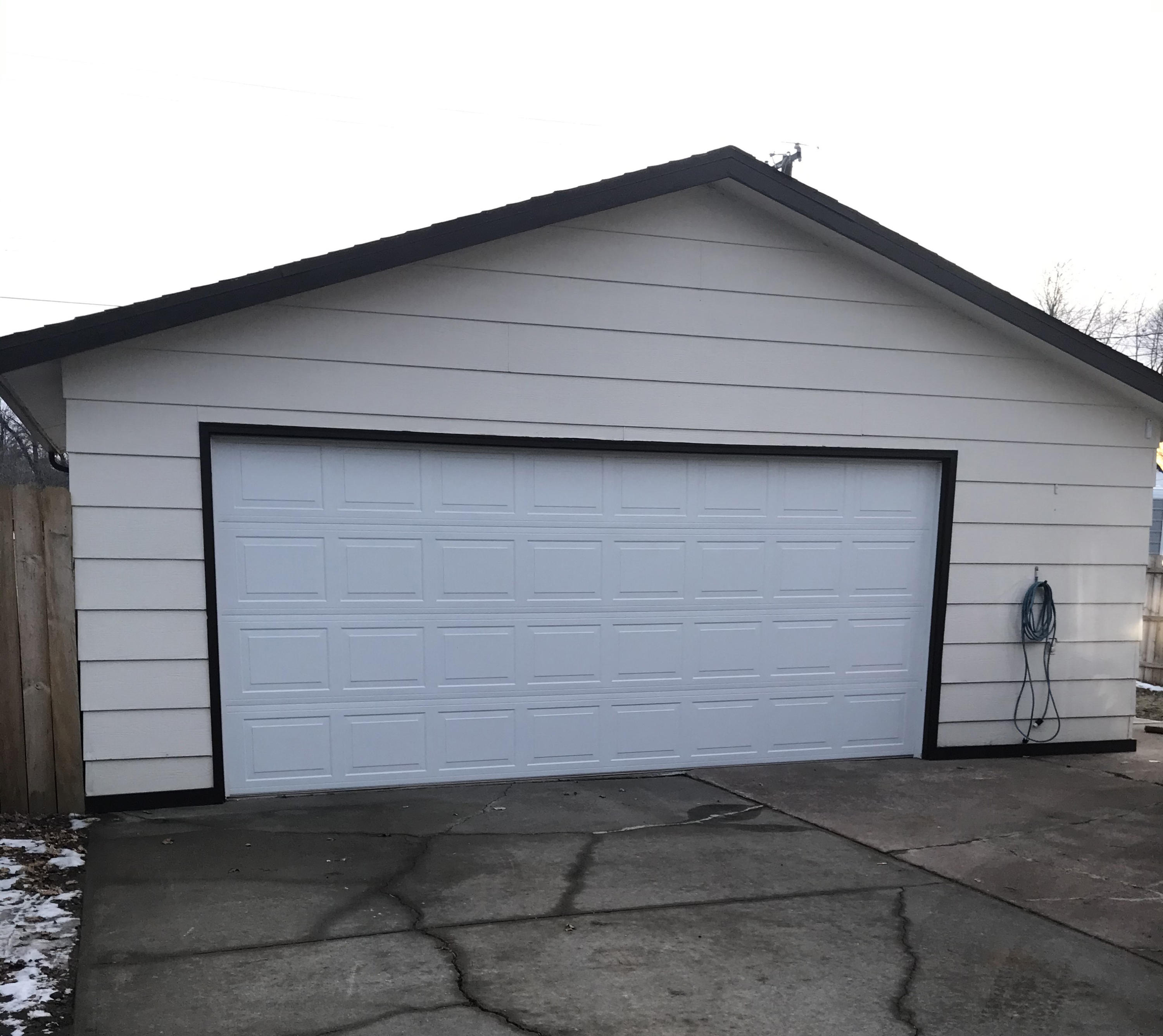 1113 E 4th Ave