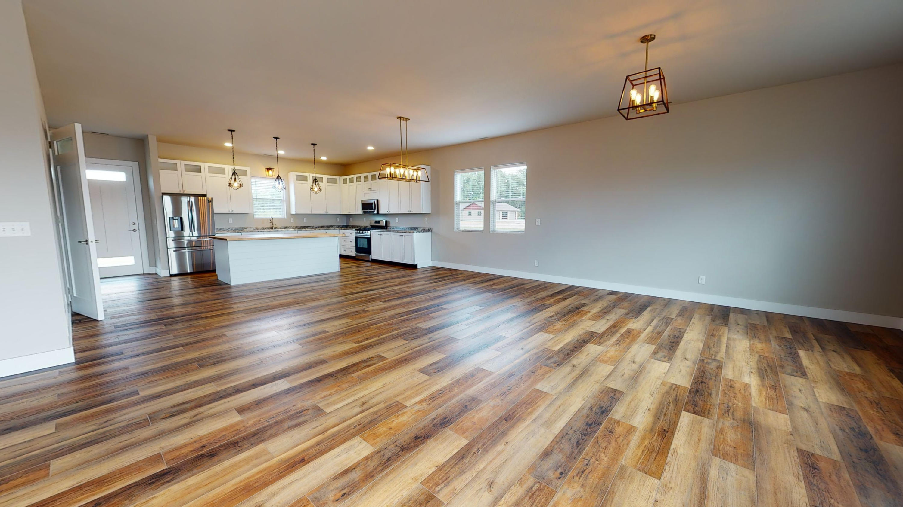 6011 Livesay Ln