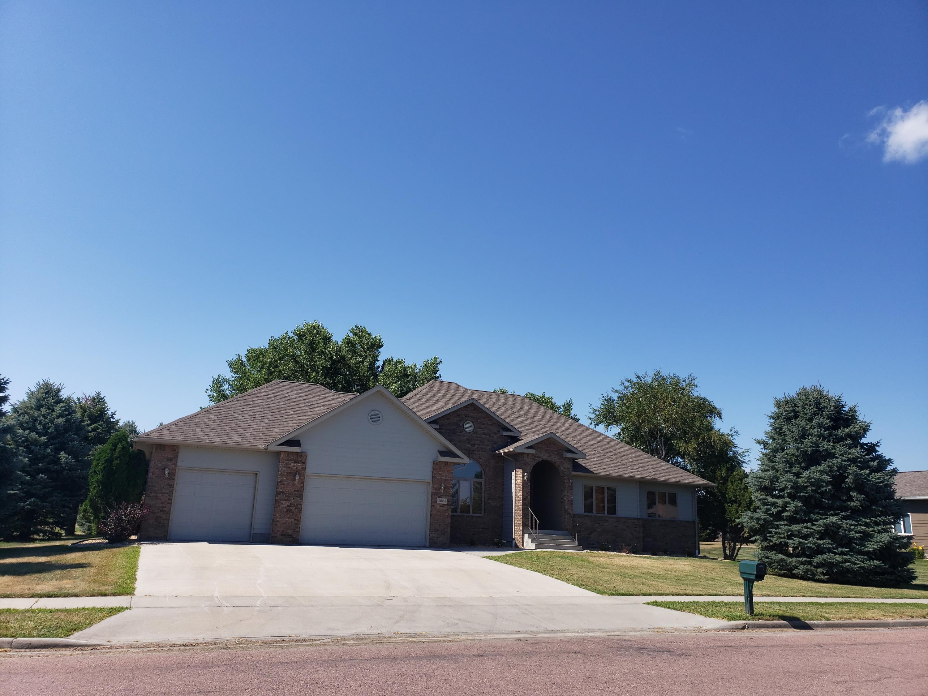 2924 Maui Dr