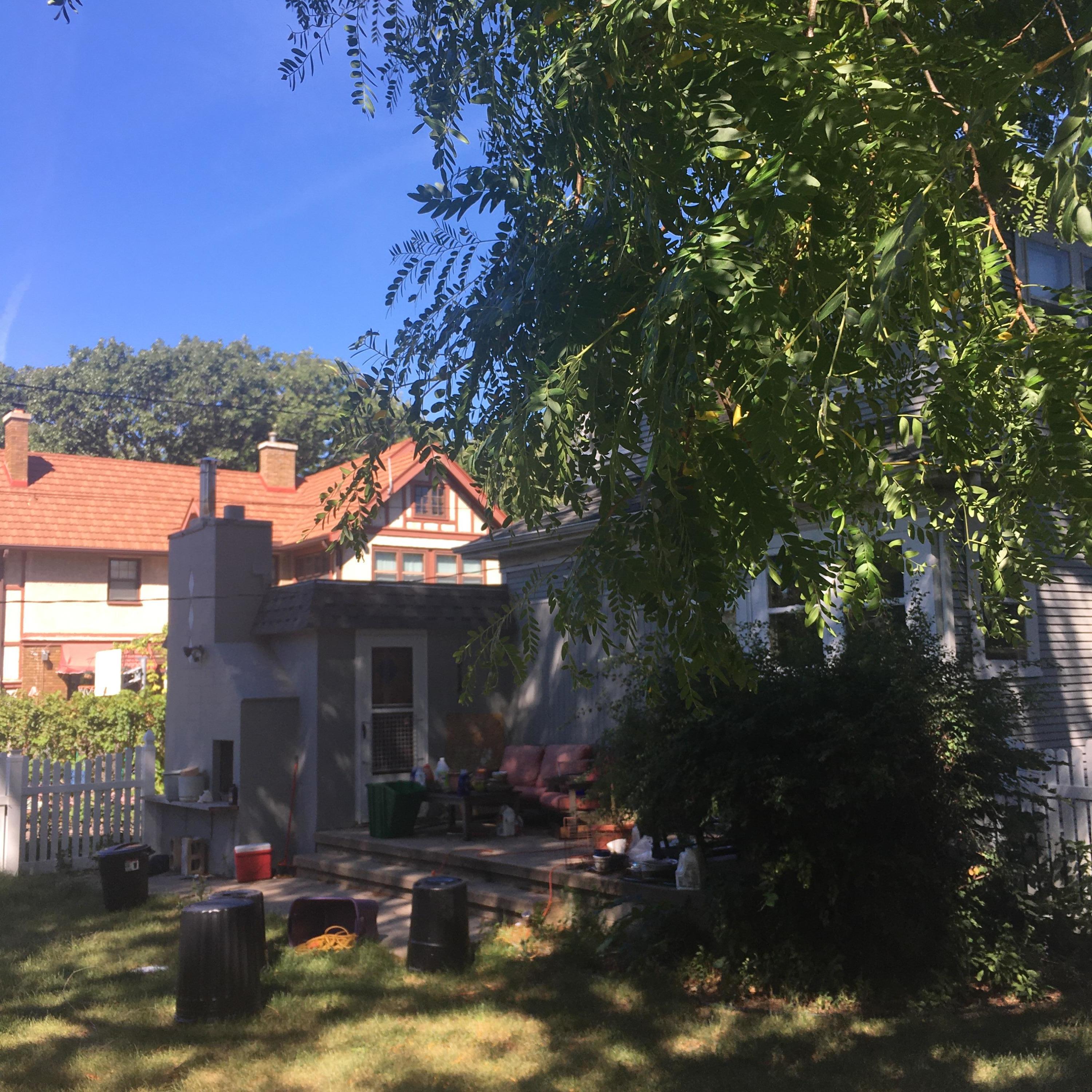 715 W 4th Ave