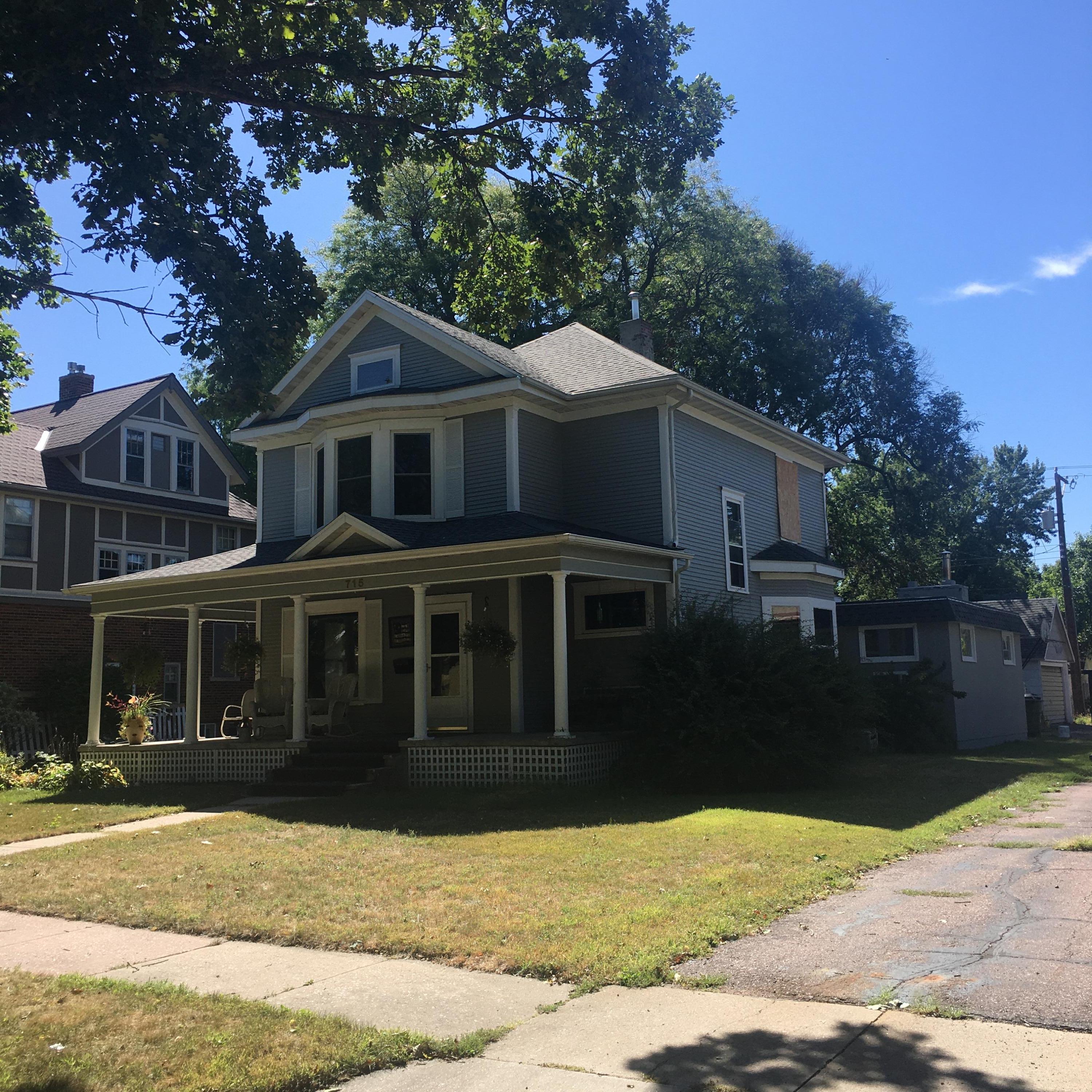 715 W 4th Ave