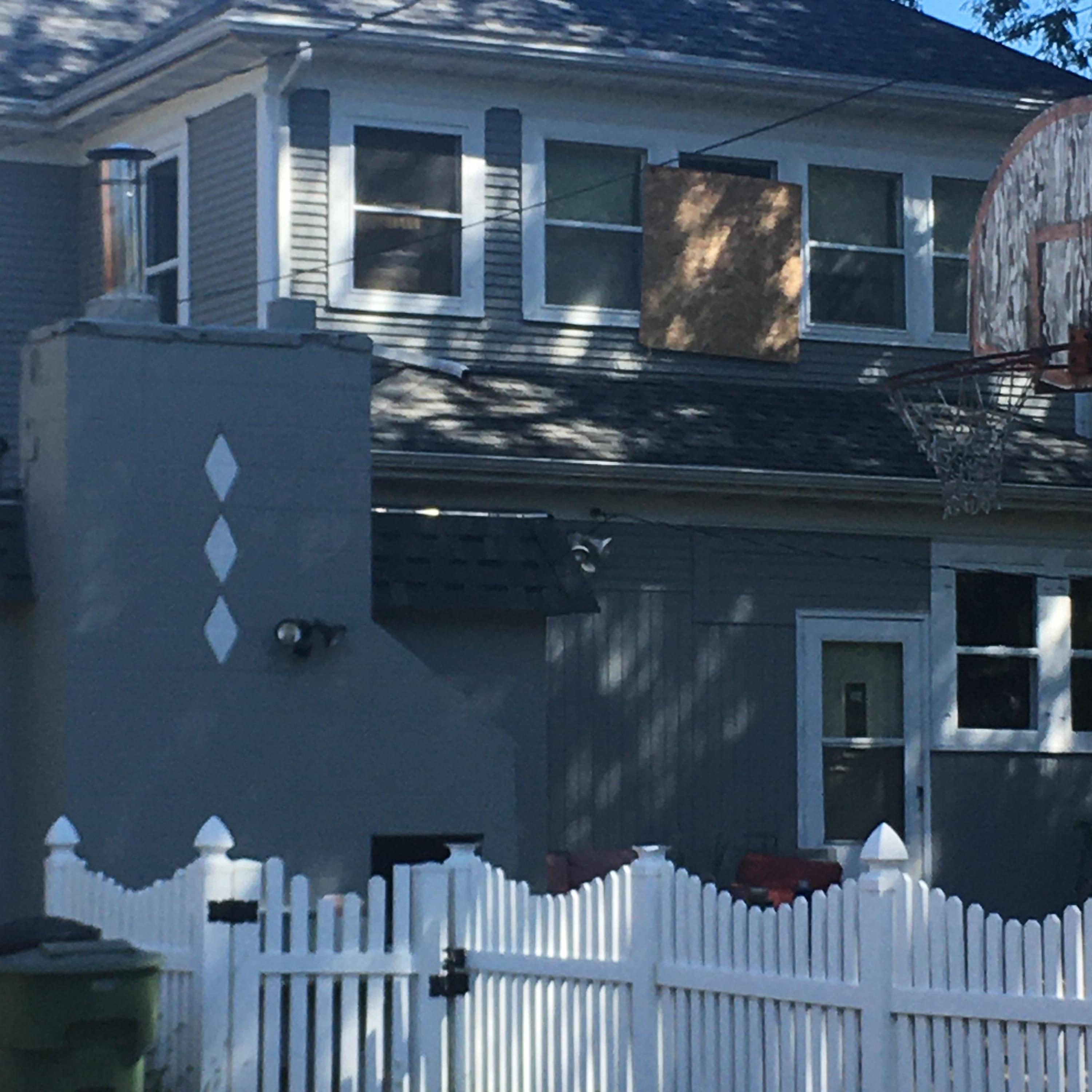 715 W 4th Ave