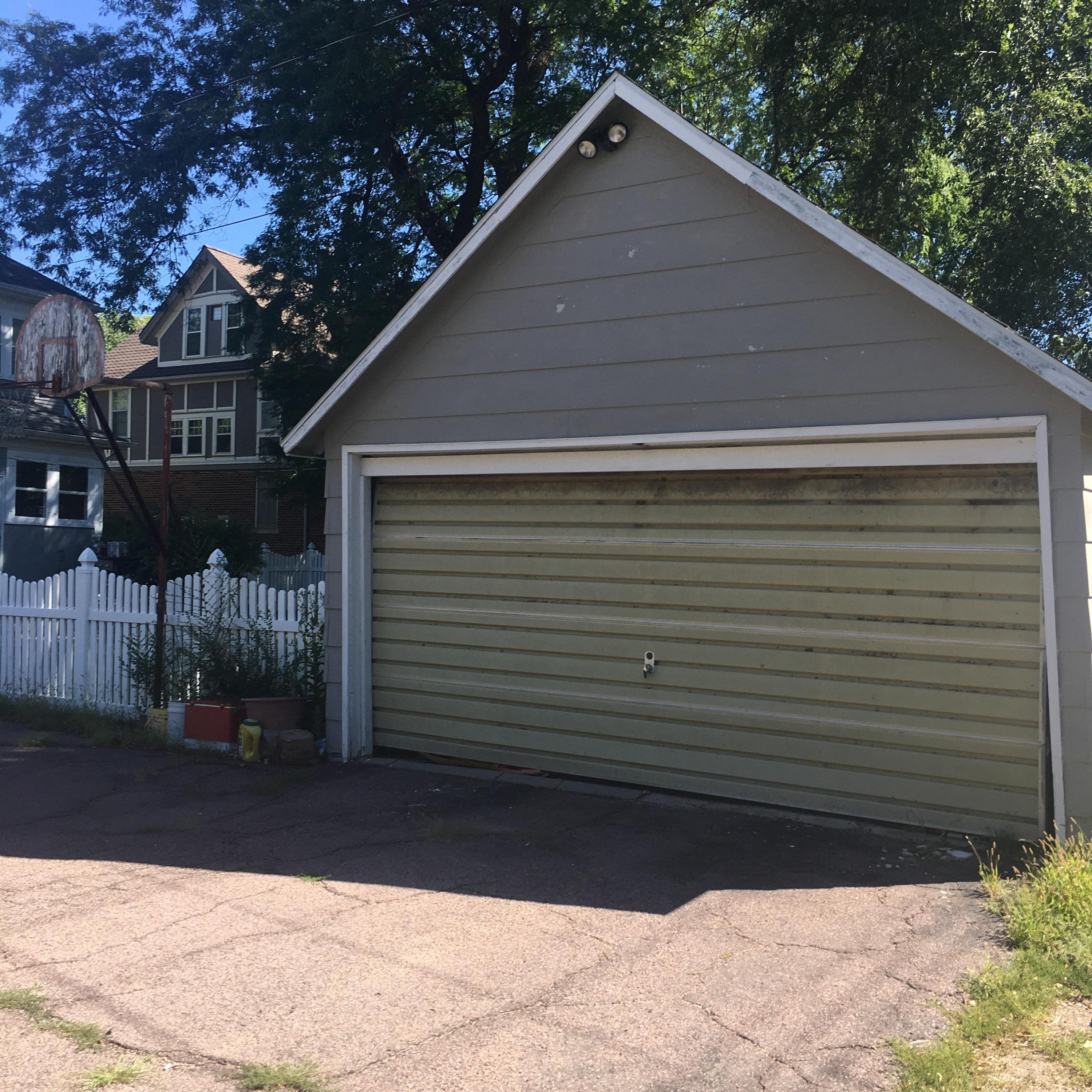715 W 4th Ave