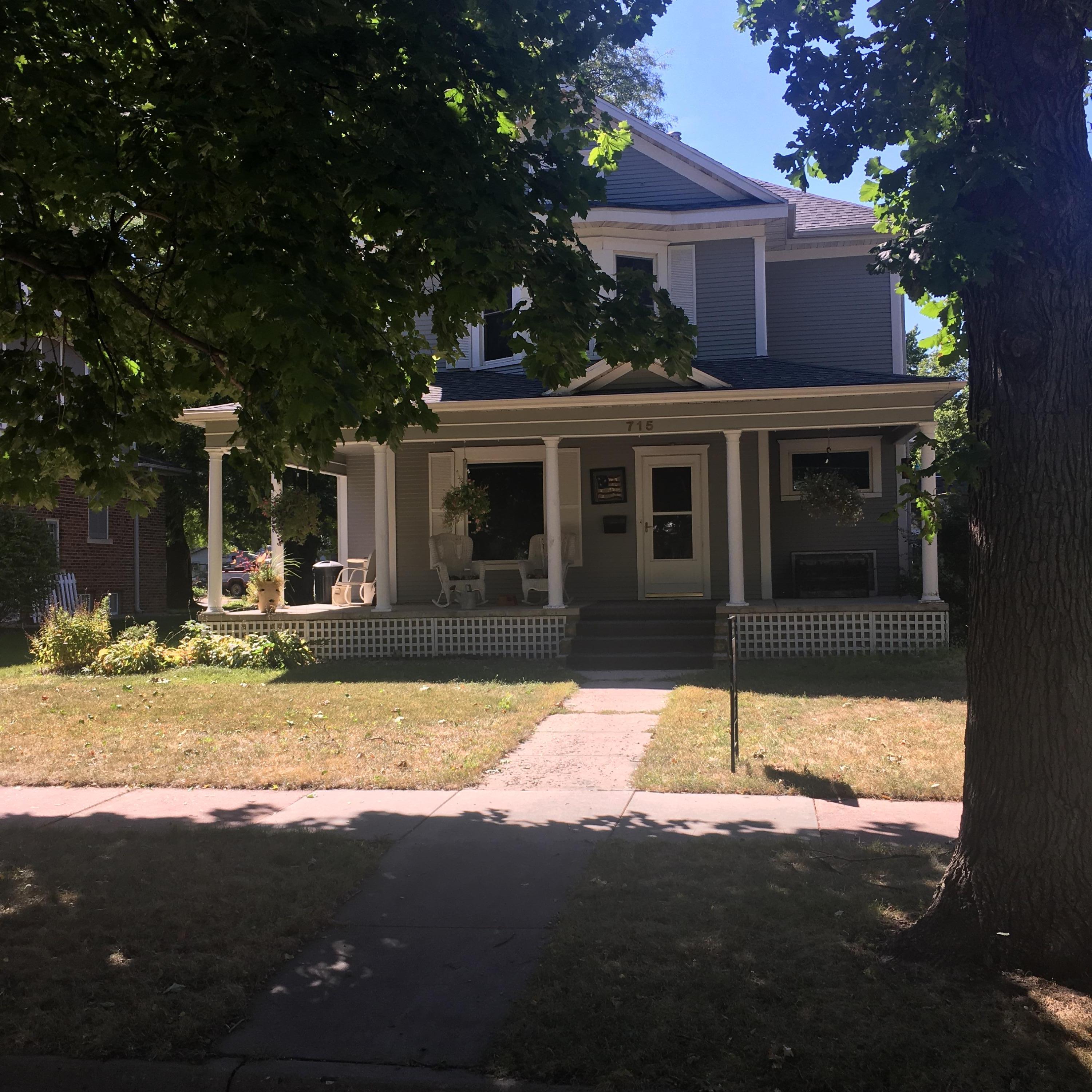 715 W 4th Ave