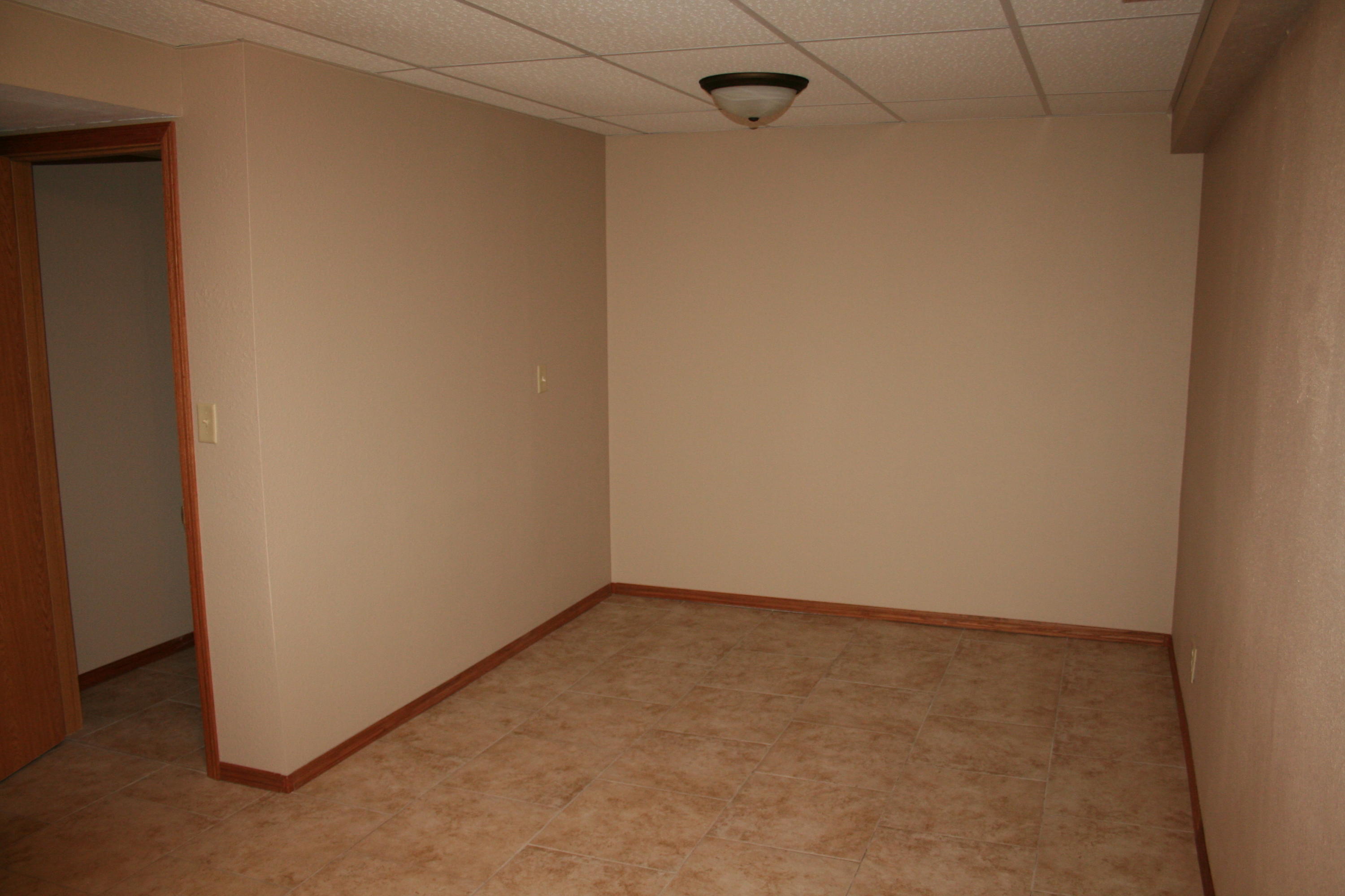 2300 KELLY Dr
