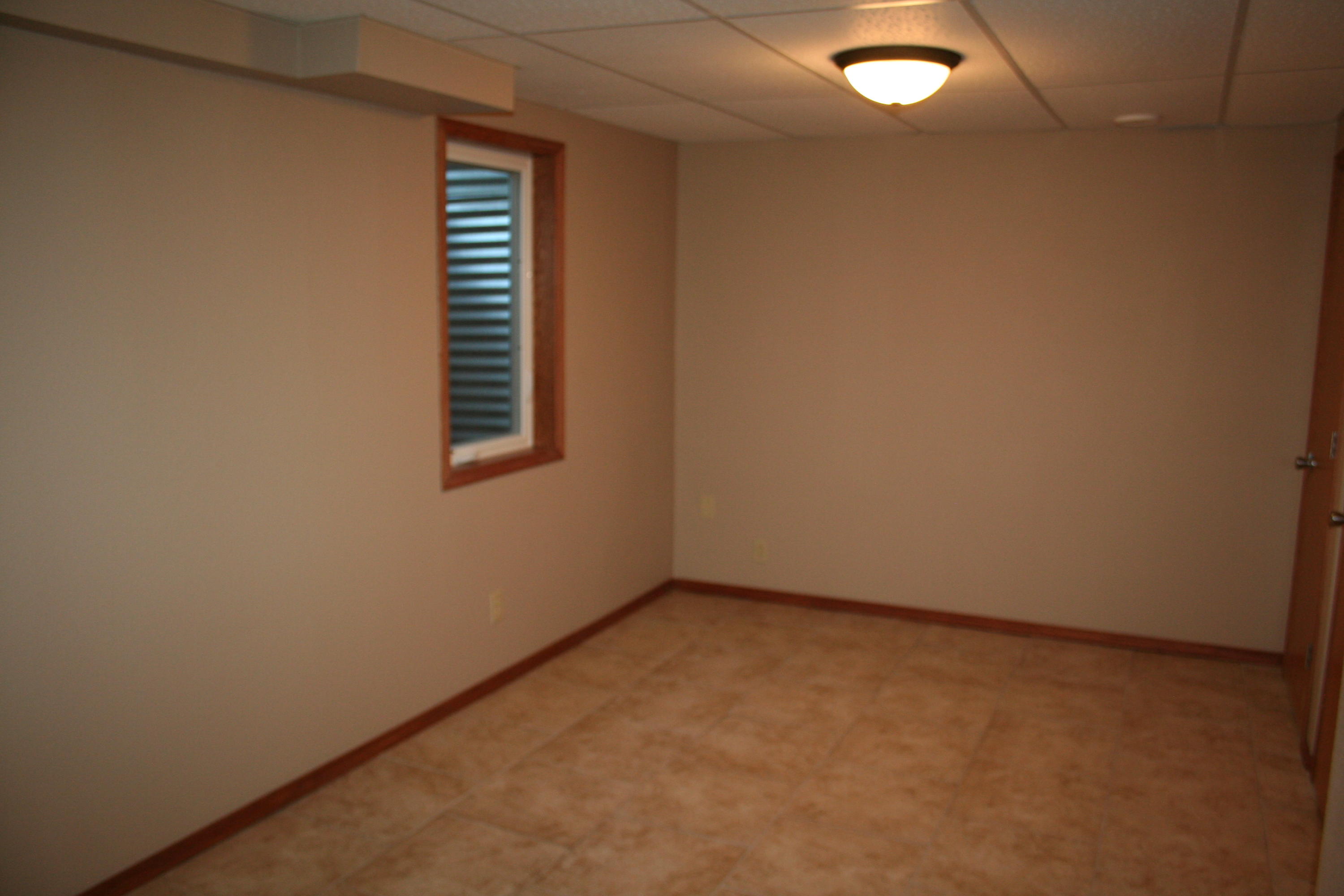 2300 KELLY Dr