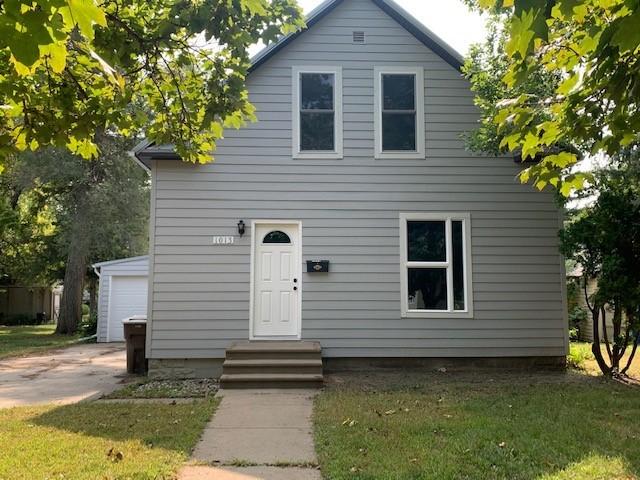 1013 E 3rd St