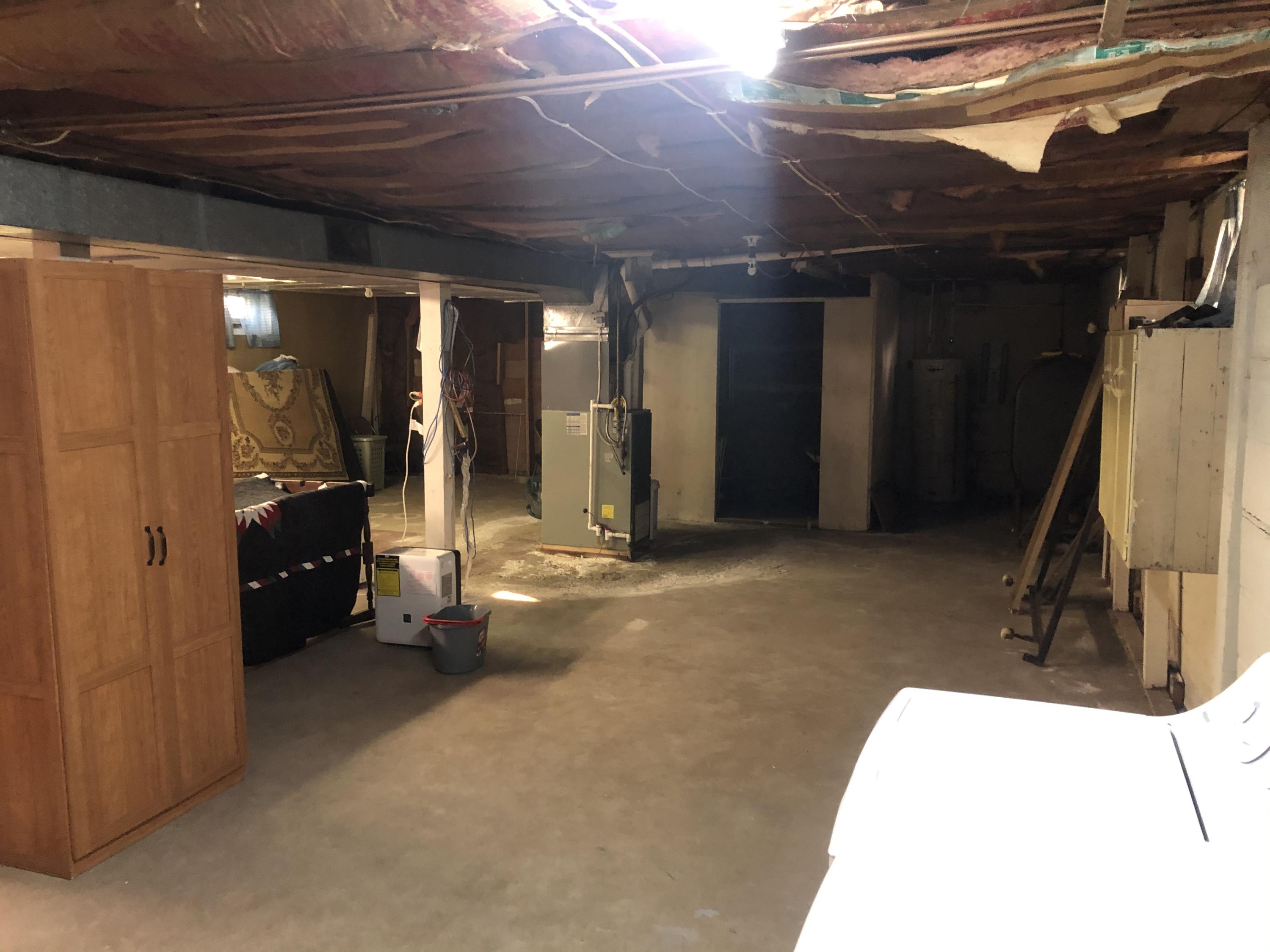 308 S Main St