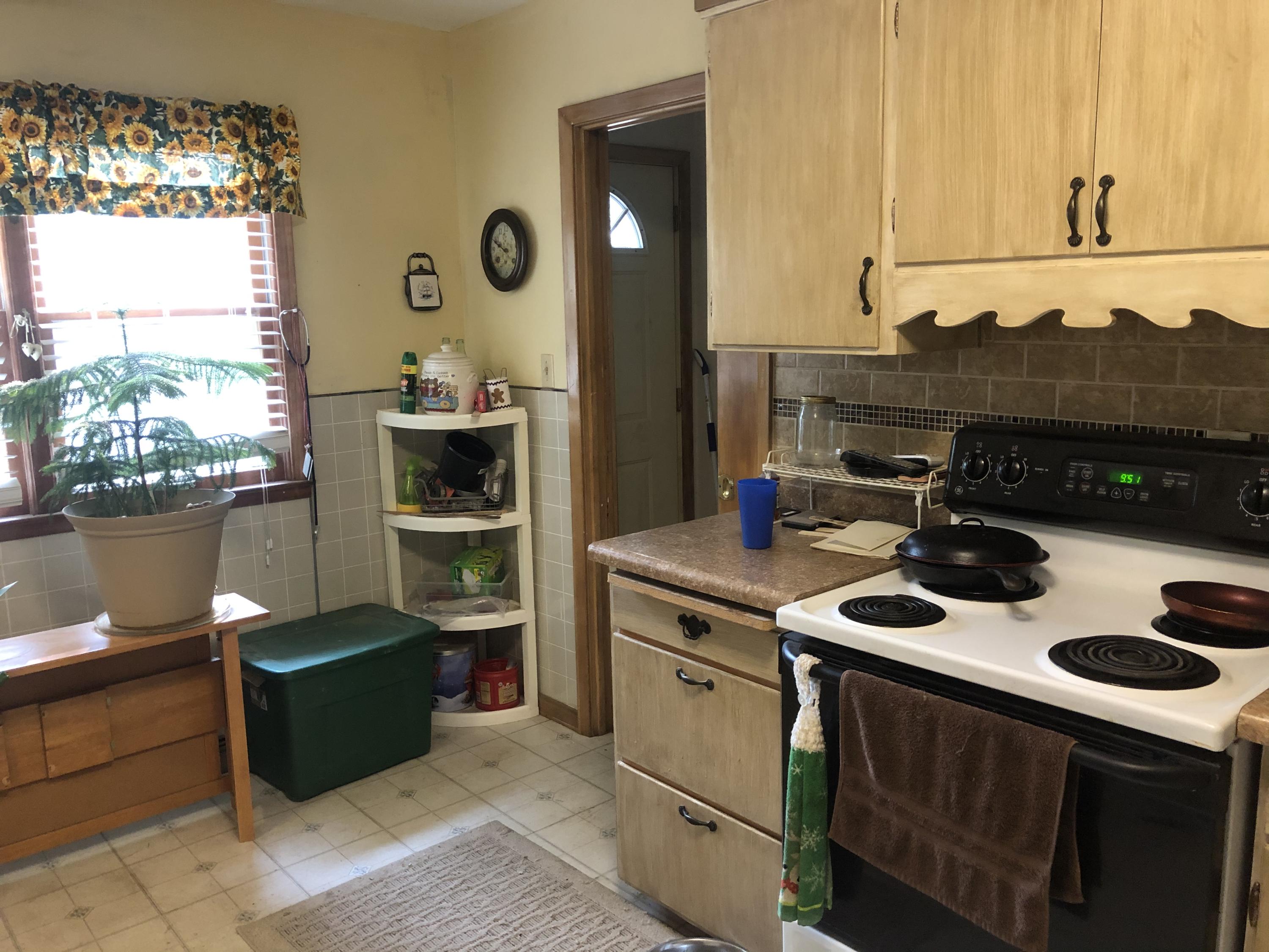 308 S Main St