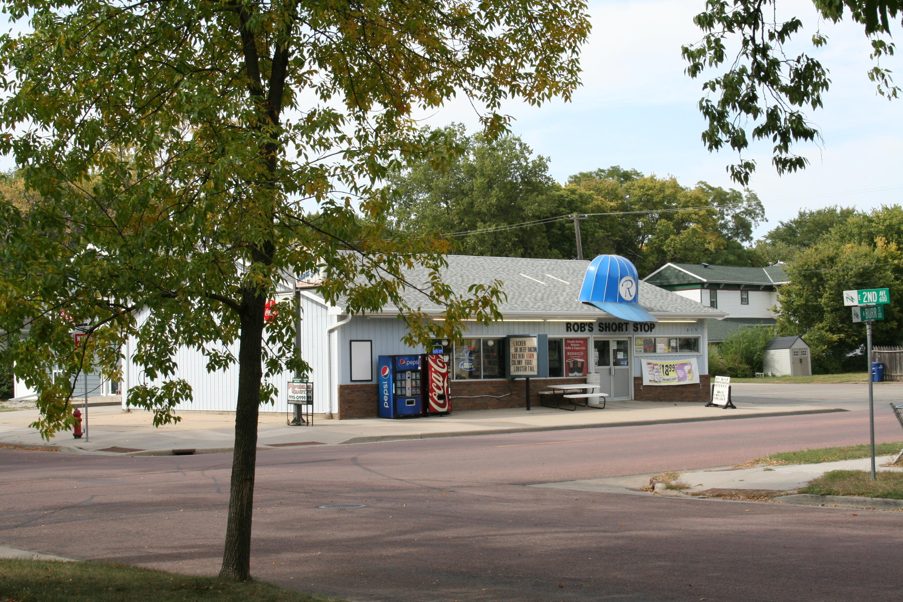 601 E 2nd St